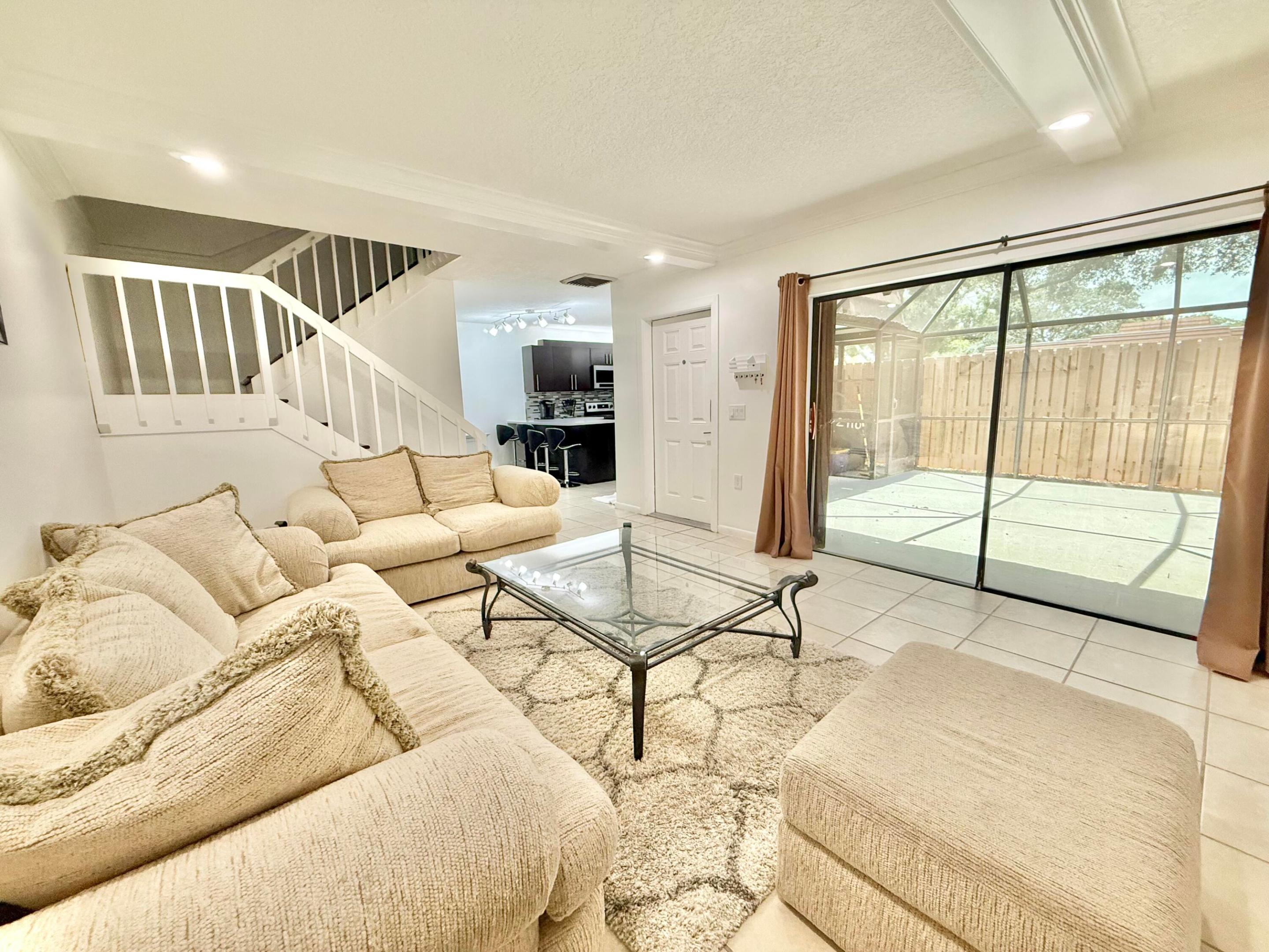 GARDEN LAKES - Residential Lease