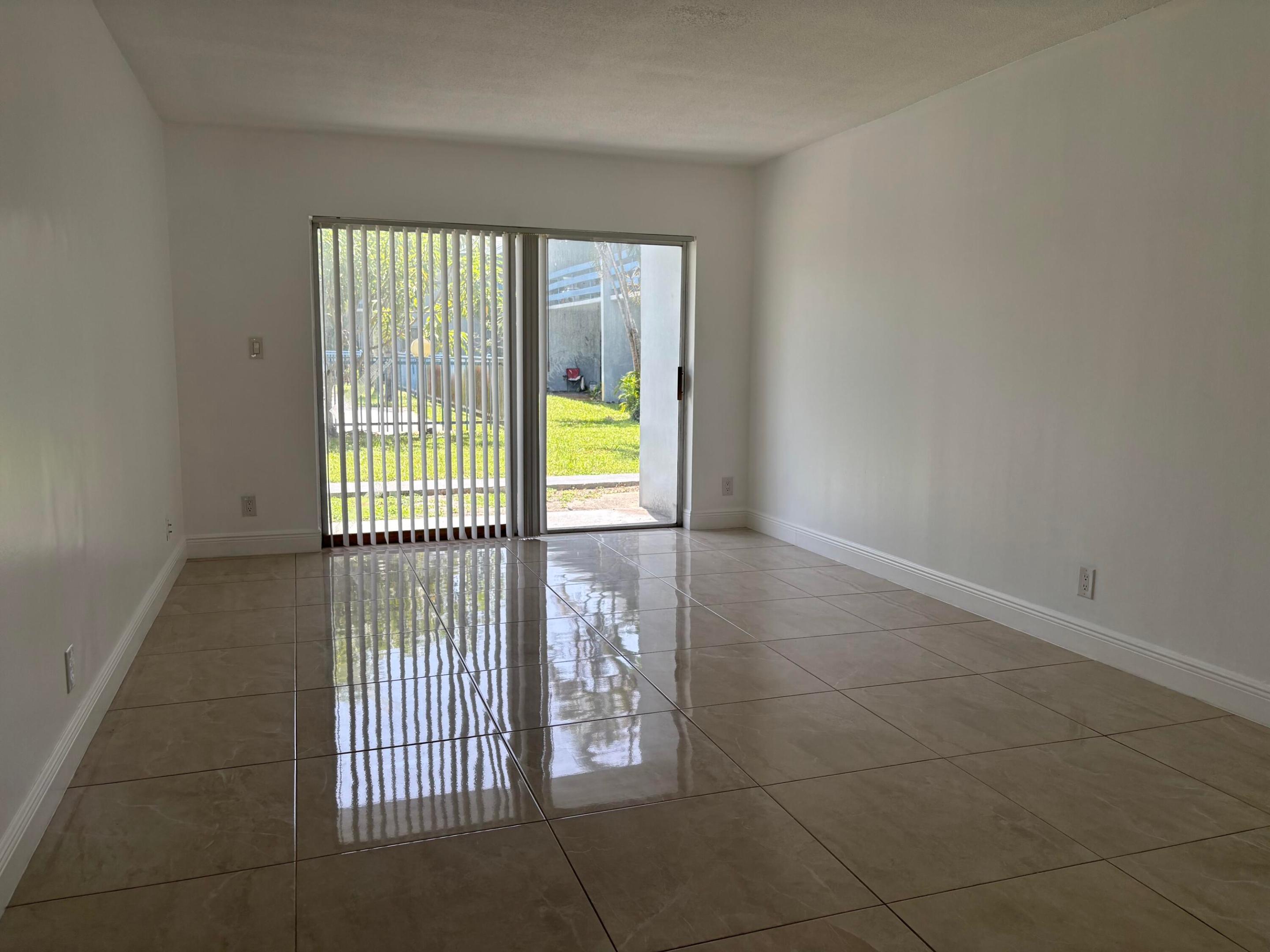 KINGSTON TOWERS - Residential Lease