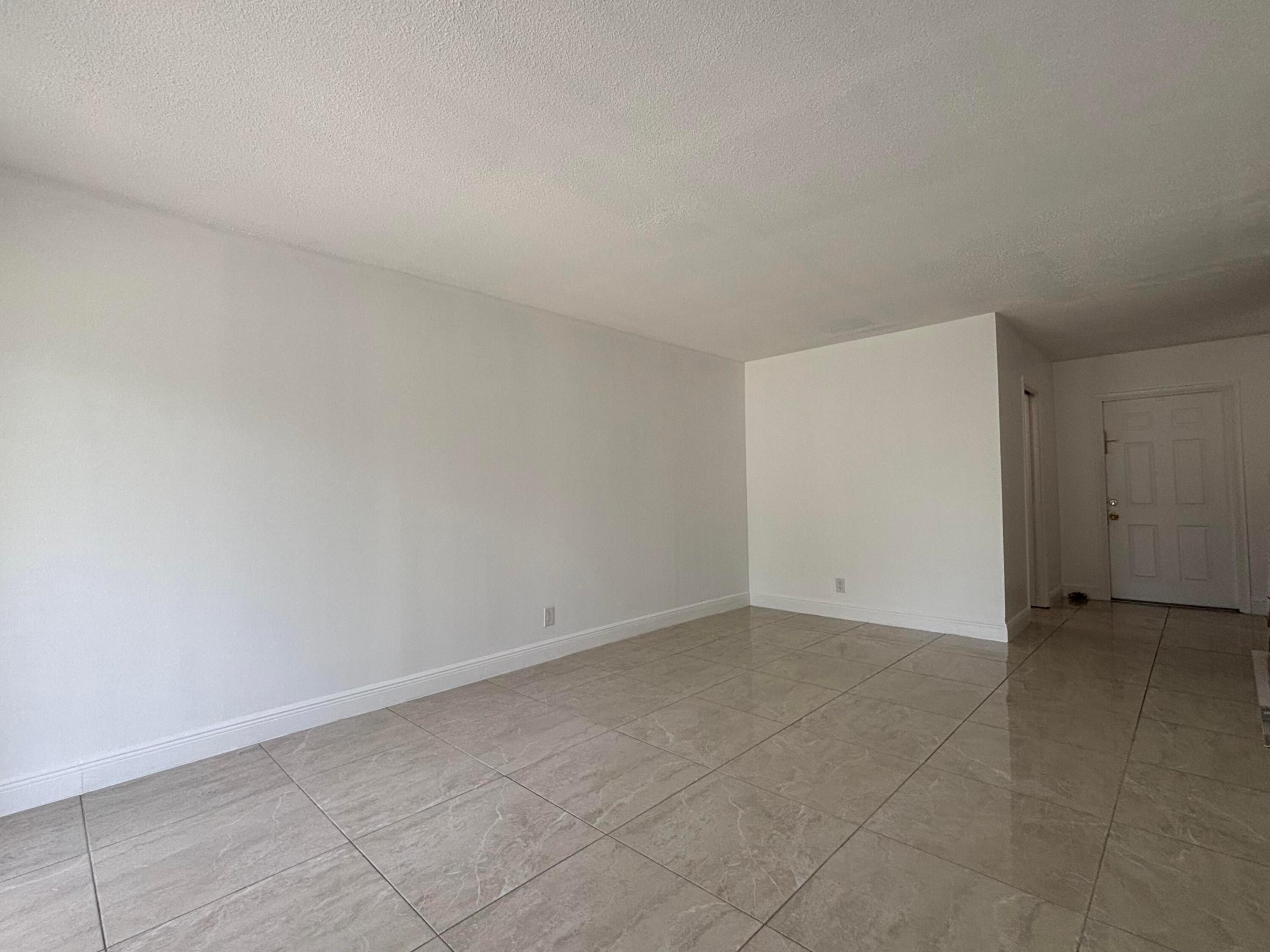 KINGSTON TOWERS - Residential Lease