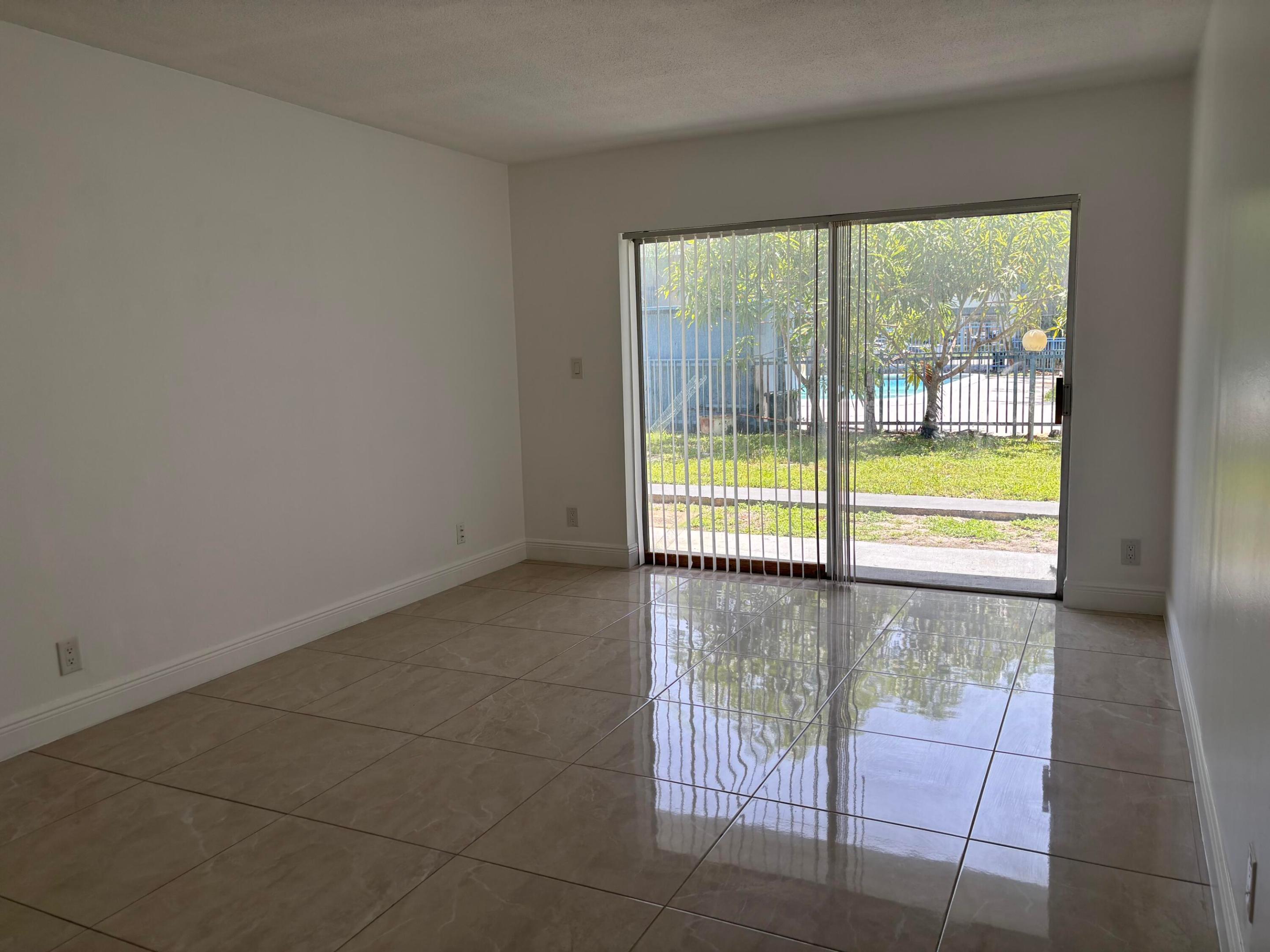 KINGSTON TOWERS - Residential Lease