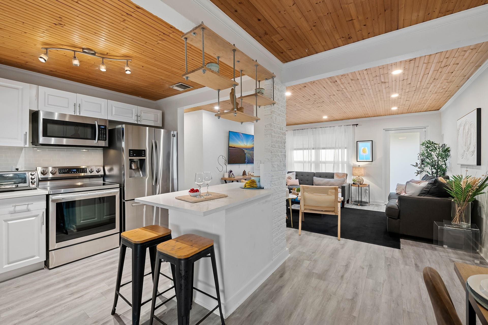 RIVERSIDE PARK - Residential
