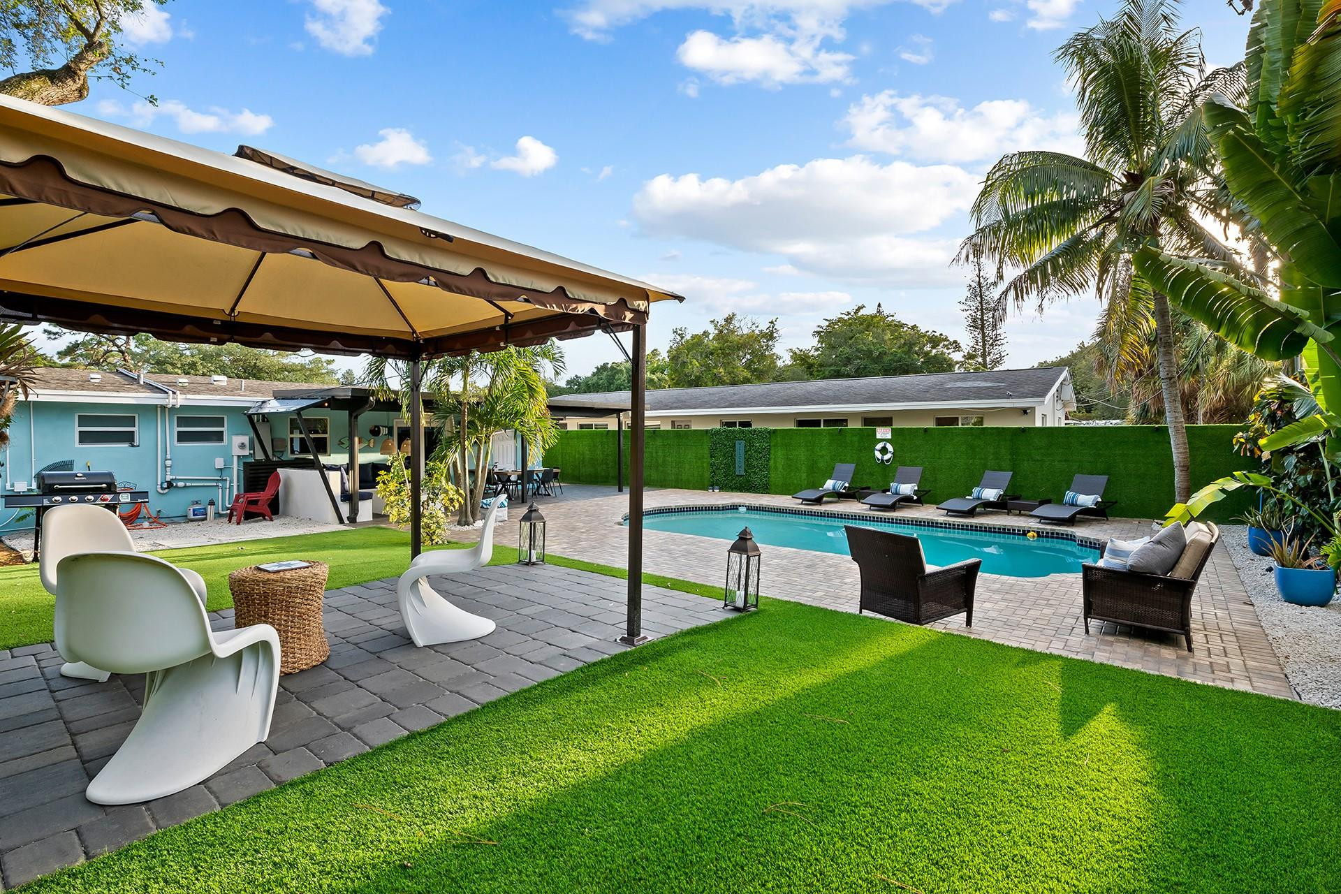 RIVERSIDE PARK - Residential