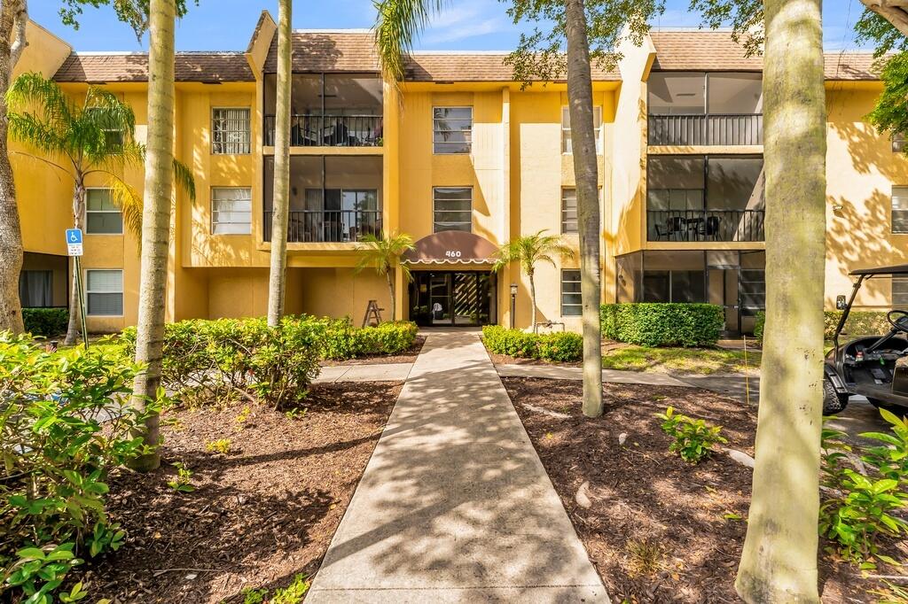 CASA DEL RIO CONDO - Residential