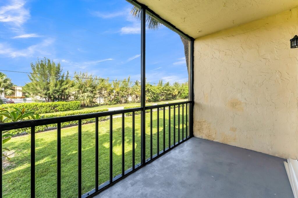CASA DEL RIO CONDO - Residential