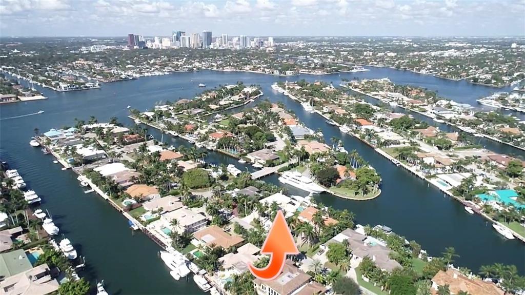 BUILD A $2,000+ A SQUARE FOOT SPEC HOUSE AND SELL FOR $20,000,000 +/- AND MAKE A HUGE PROFIT! PRESTIGIOUS HARBOR BEACH LIVABLE TEAR DOWN WITH WIDE WATER VIEWS OF 2 CONVERGING RIVERS! FREE HOUSE! HOUSE! LAND VALUE DEAL! LOWEST PRICED NO FIXED BRIDGE PROPERTY HARBOR BEACH! PRIME LOCATION OVERLOOKING WIDE WATER WHERE THE DIANE AND CORDELIA RIVER INTERSECT! Boaters Paradise with 360' wide turning basin for the avid Yachtsman! Broward County's most prestigious neighborhood, mega yachts, billionaires & private 2 Acre Harbor Beach Club on the deep blue waters of the Atlantic! Situated on a deep water lot, 95' dock & 140' deep from street to dock. Large 2 Story Residence offers a renovated 4 bedrooms + Den (could be 5 bed+office).  AWESOME OPPORTUNITY TO MAKE BIG BUCKS!