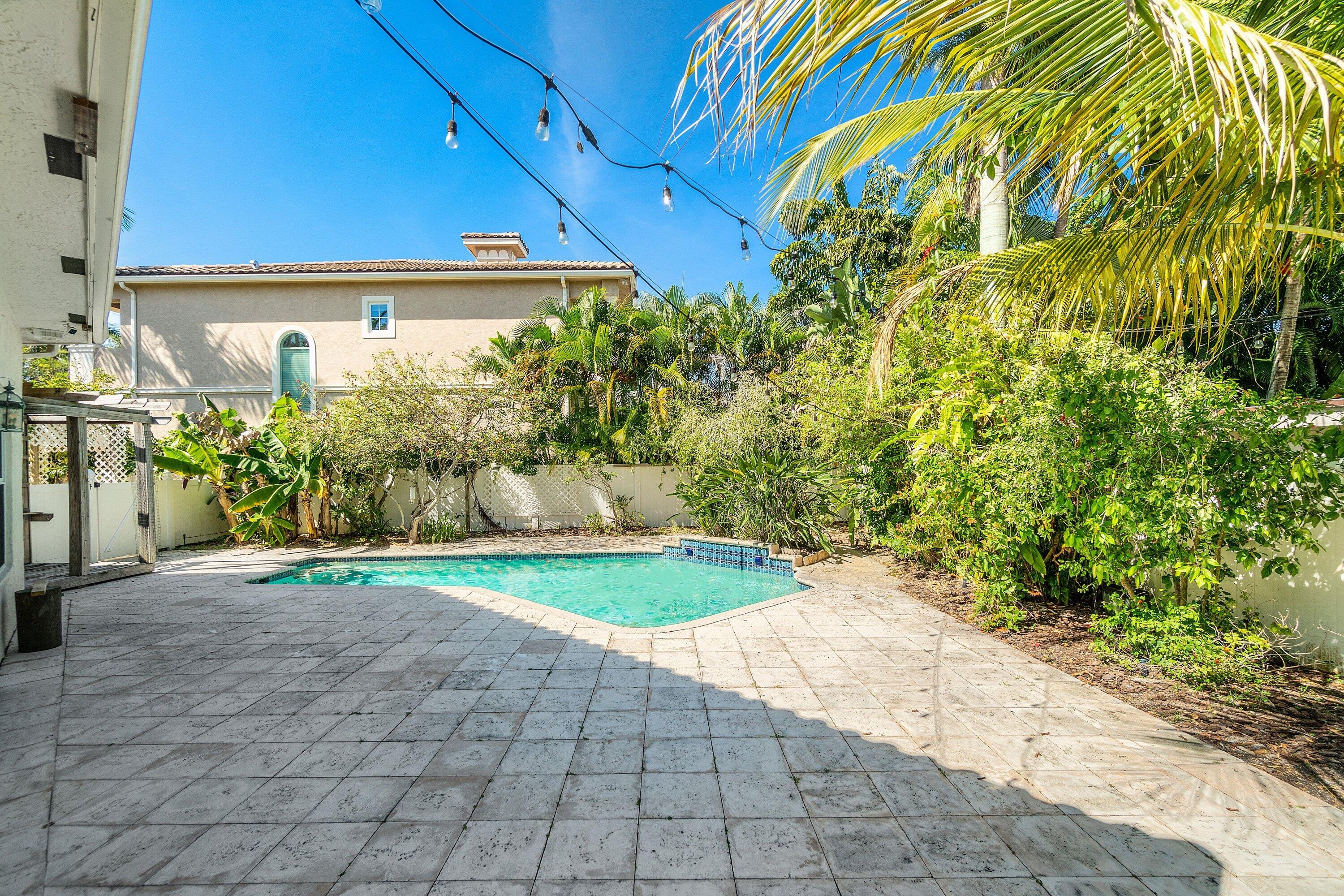 BOCA VILLAS SEC C - Residential Lease