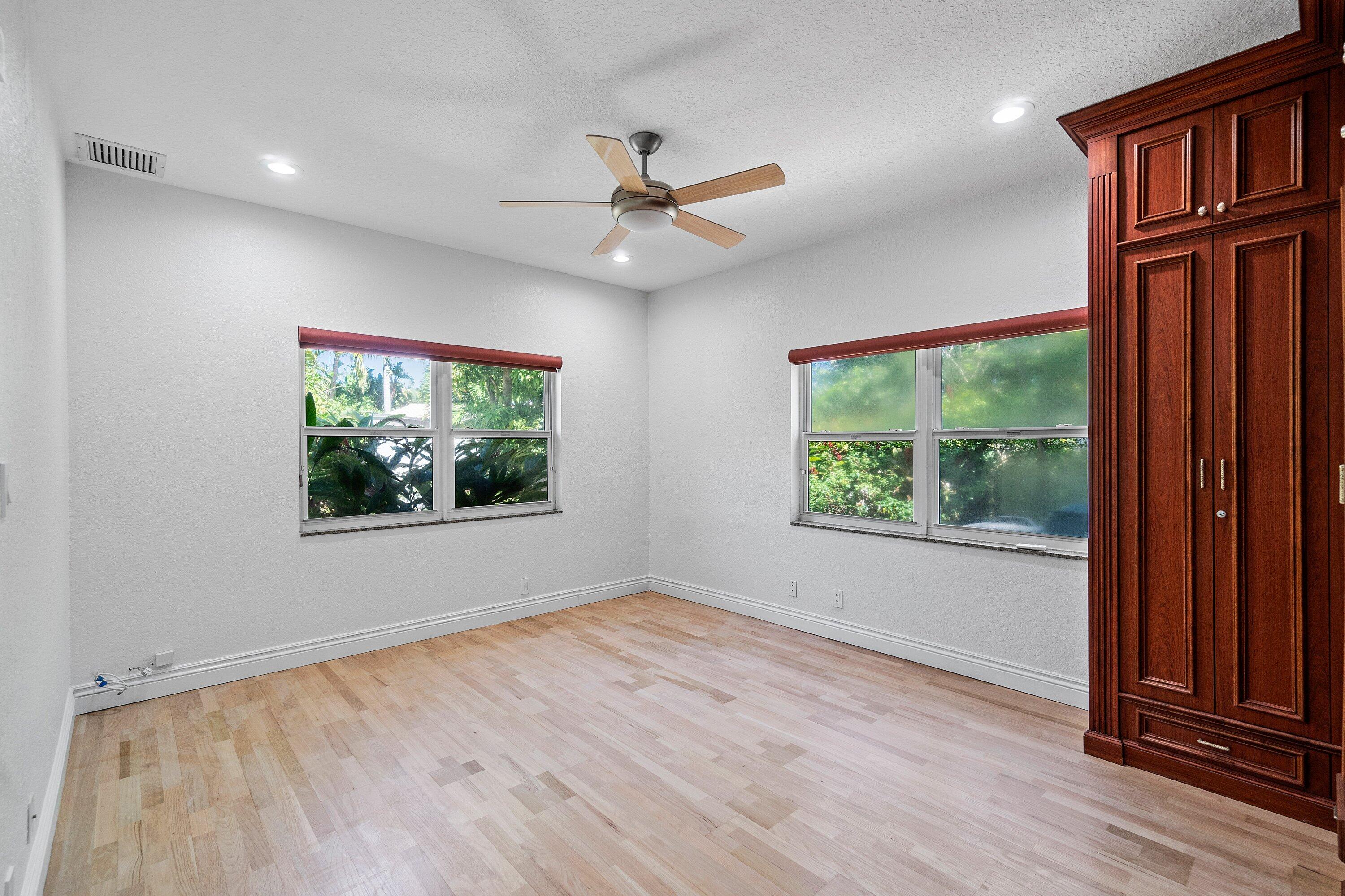 BOCA VILLAS SEC C - Residential Lease