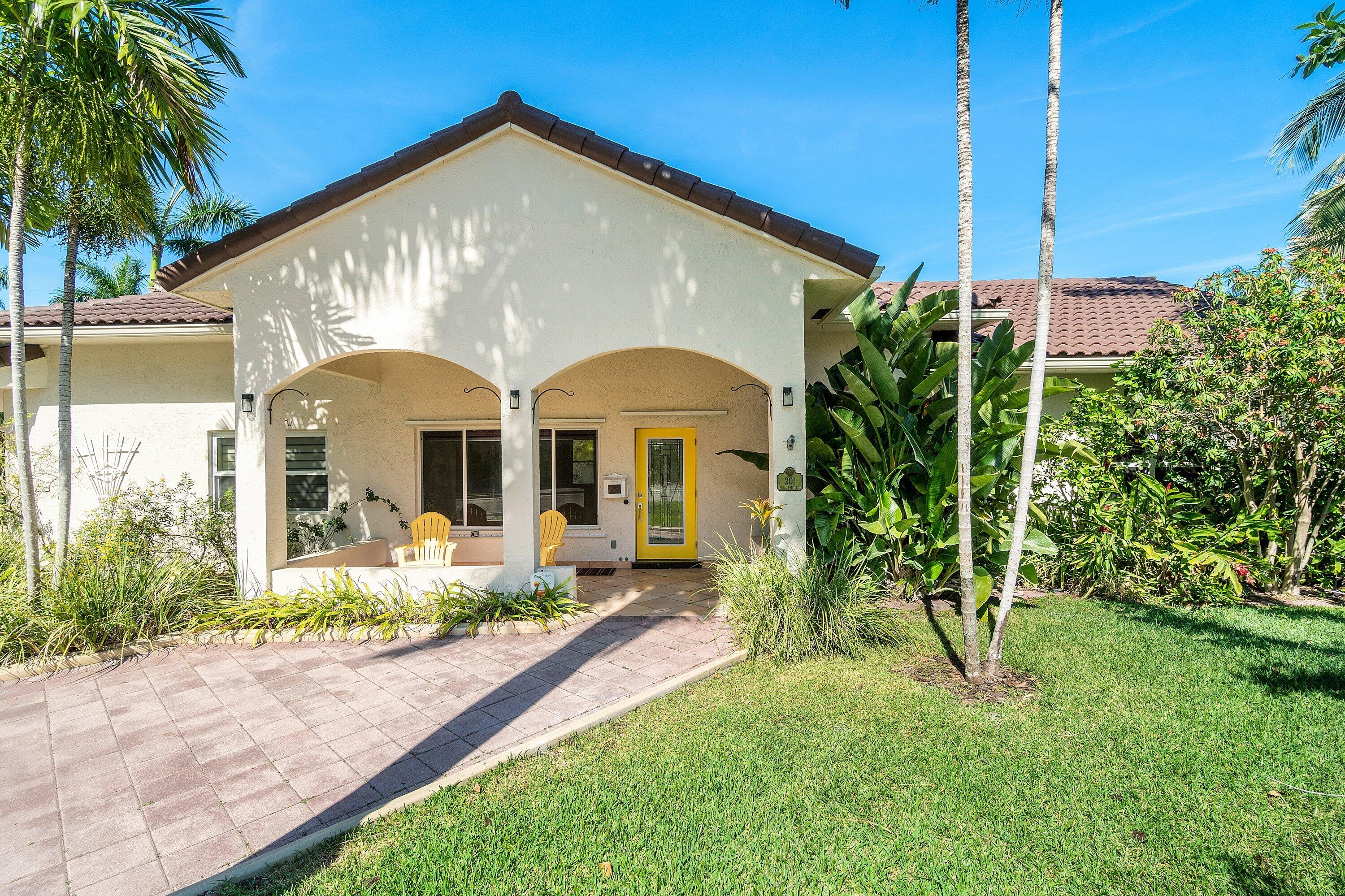 BOCA VILLAS SEC C - Residential Lease