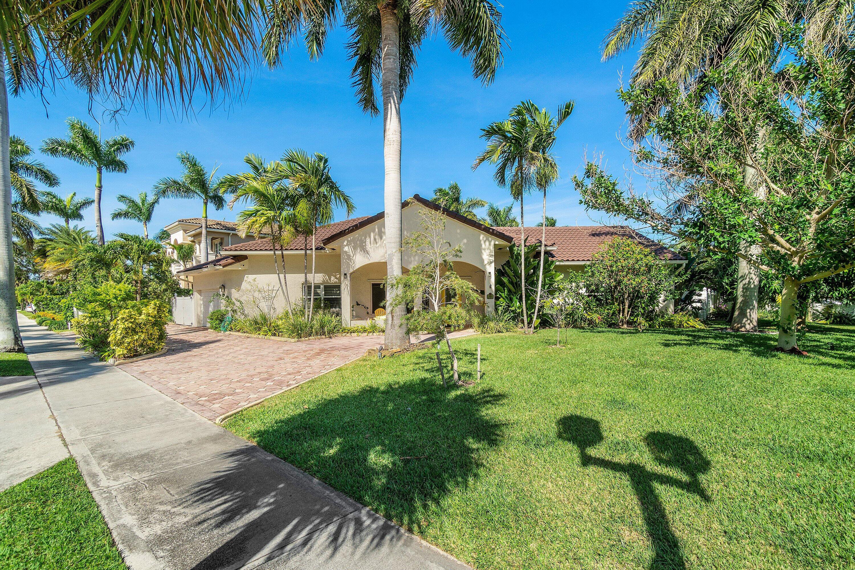 BOCA VILLAS SEC C - Residential Lease