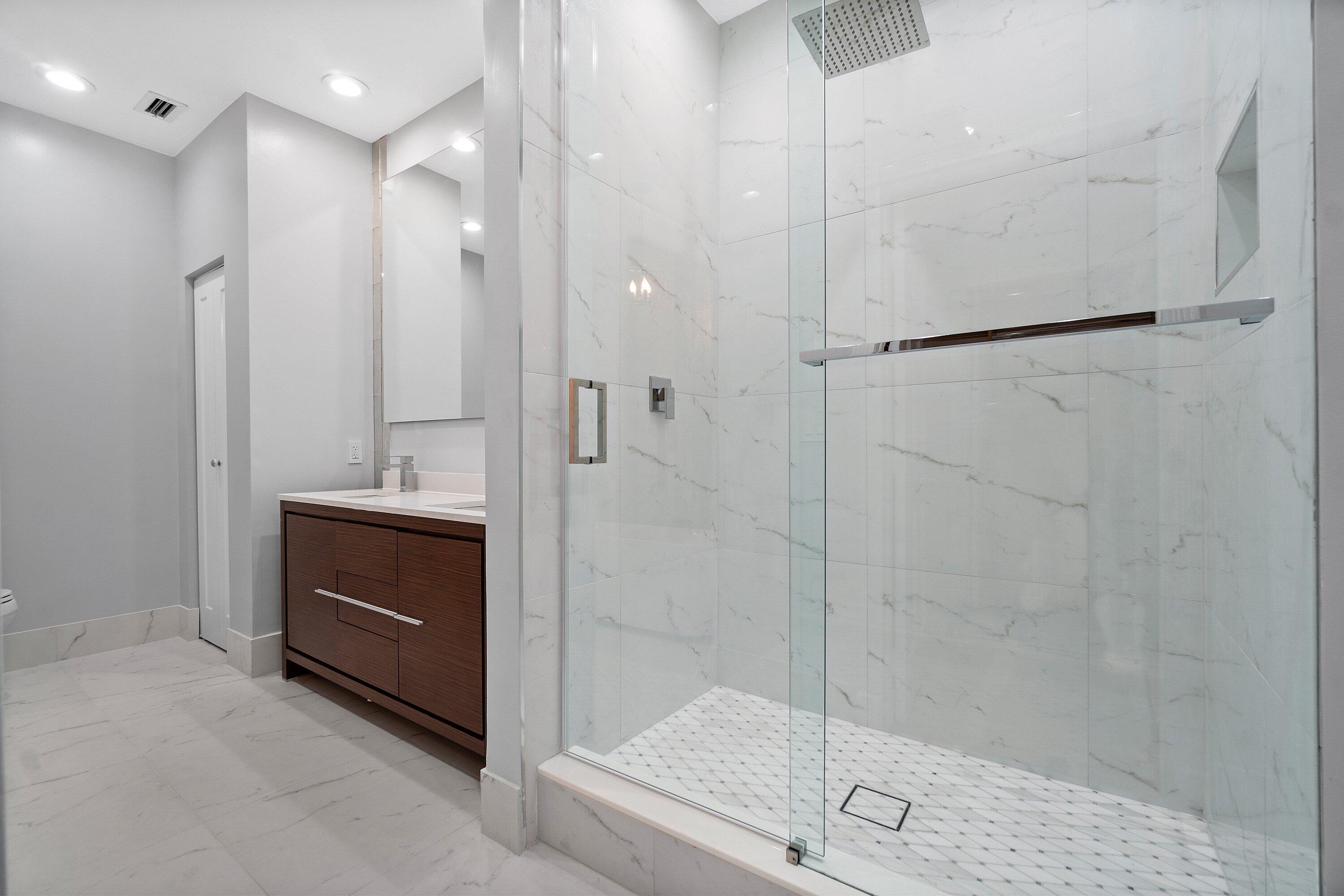 BOCA VILLAS SEC C - Residential Lease