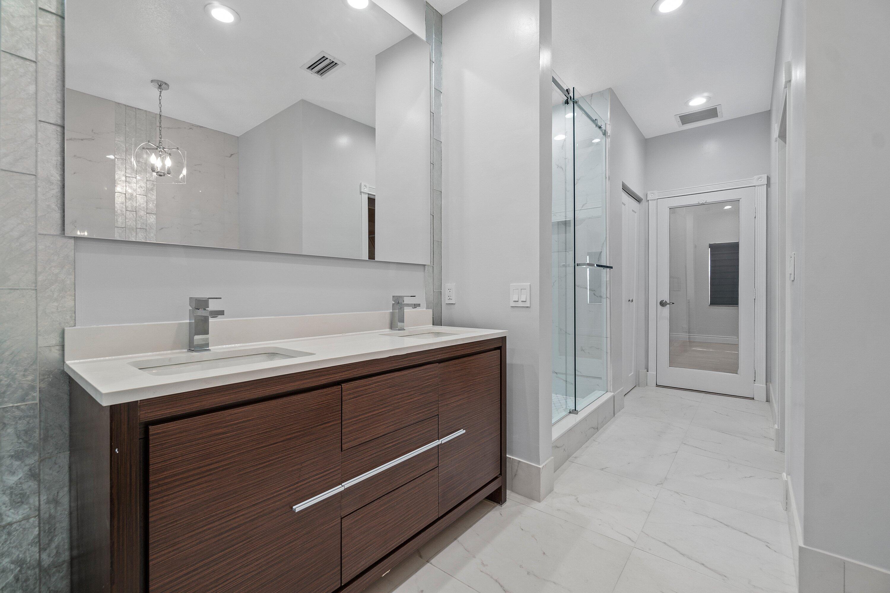 BOCA VILLAS SEC C - Residential Lease
