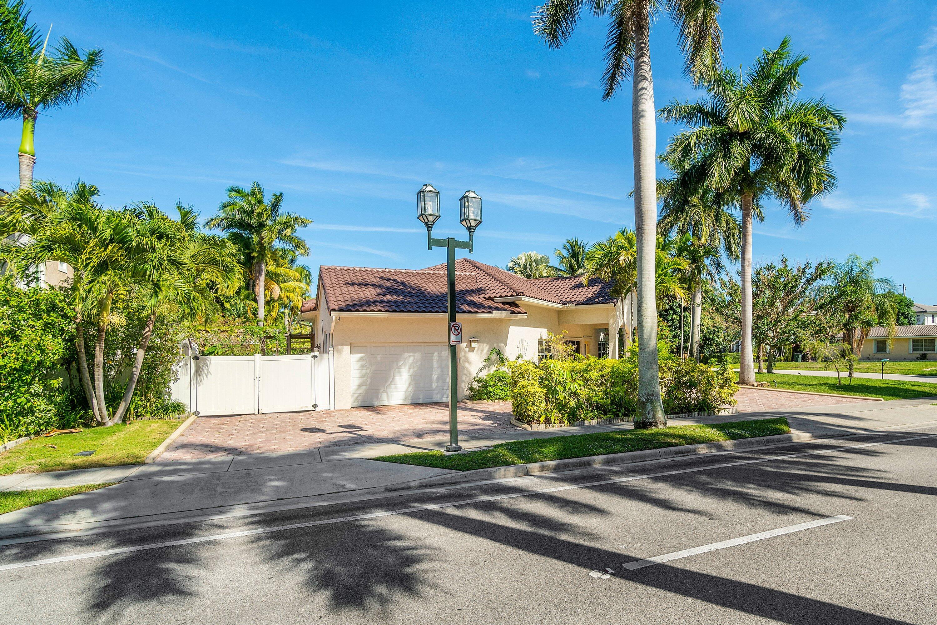 BOCA VILLAS SEC C - Residential Lease
