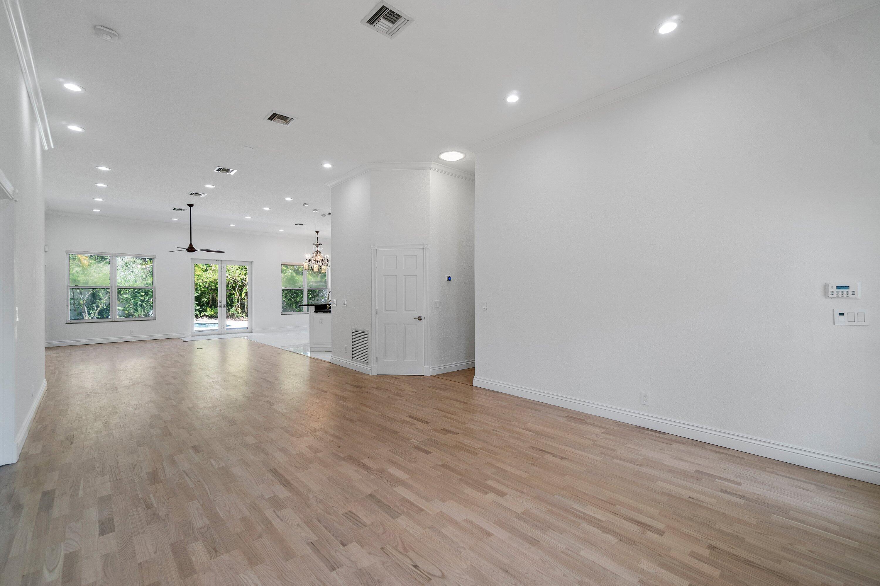 BOCA VILLAS SEC C - Residential Lease