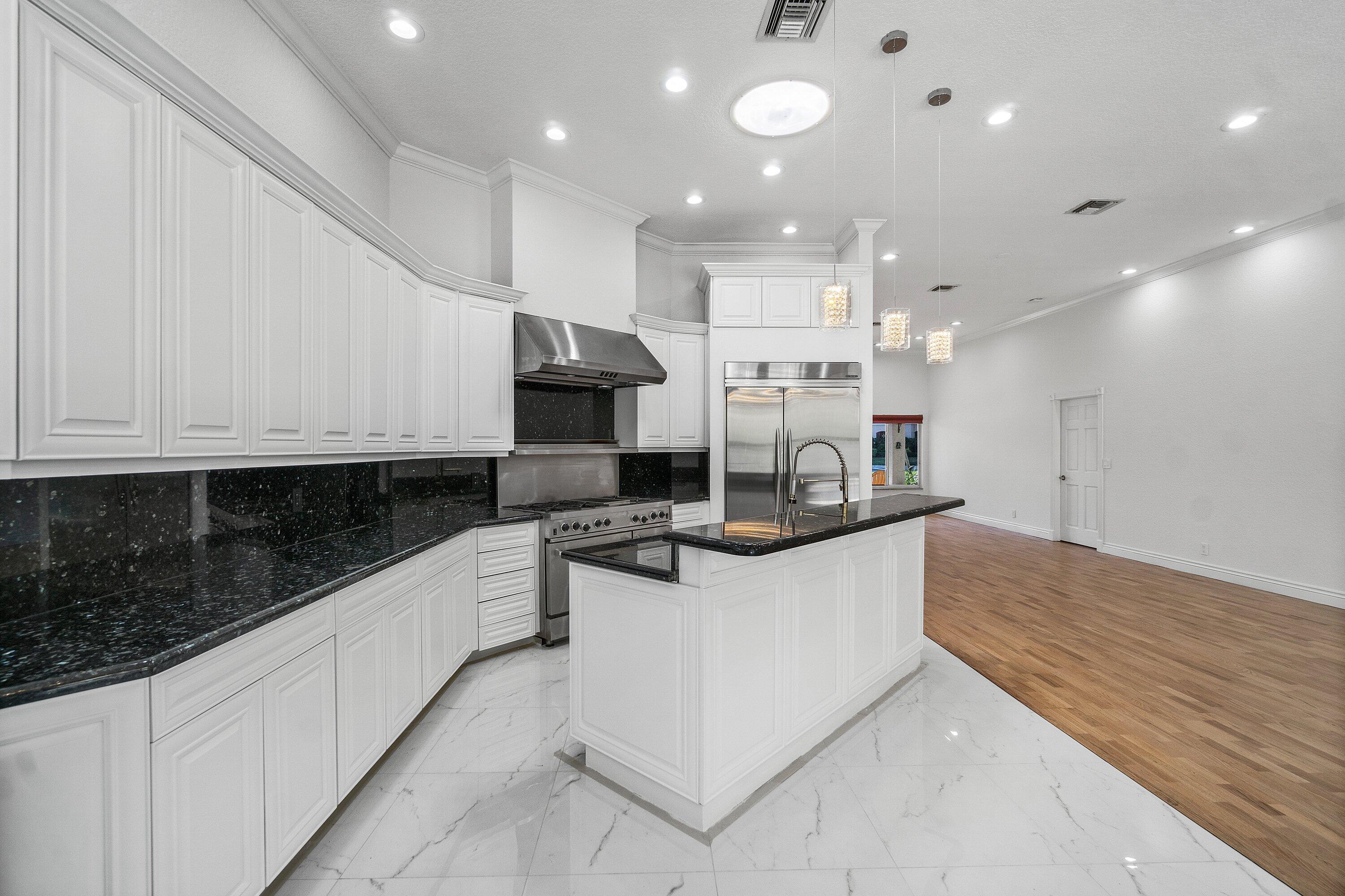 BOCA VILLAS SEC C - Residential Lease