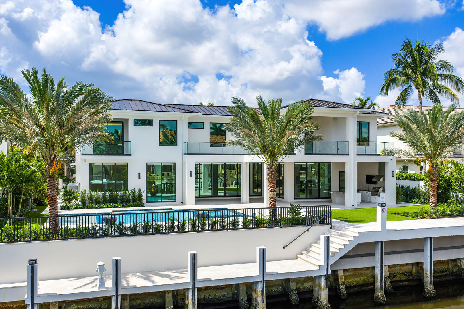 ROYAL PALM YACHT & COUNTRY CLUB - Residential