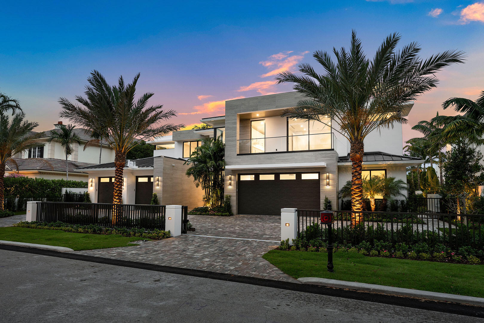 ROYAL PALM YACHT & COUNTRY CLUB - Residential