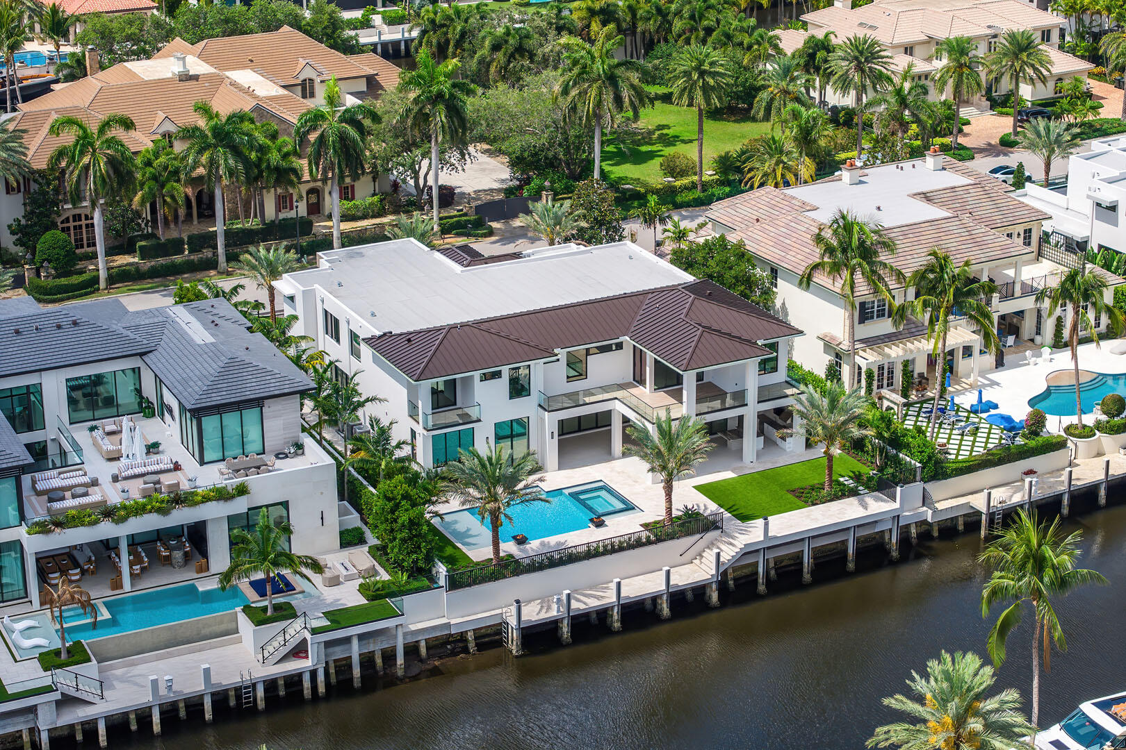 ROYAL PALM YACHT & COUNTRY CLUB - Residential