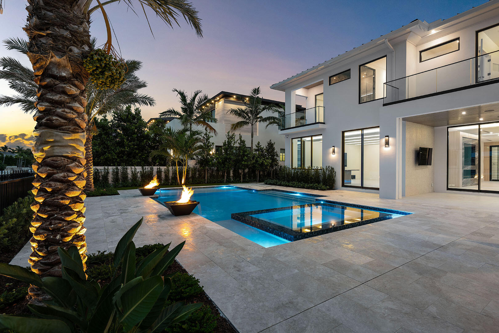 ROYAL PALM YACHT & COUNTRY CLUB - Residential