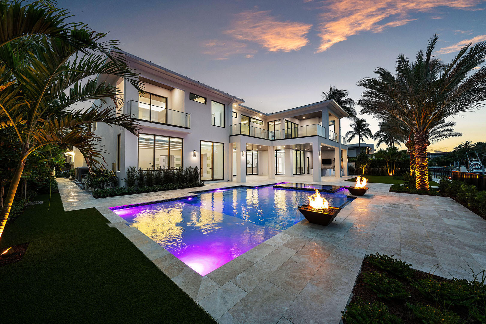 ROYAL PALM YACHT & COUNTRY CLUB - Residential
