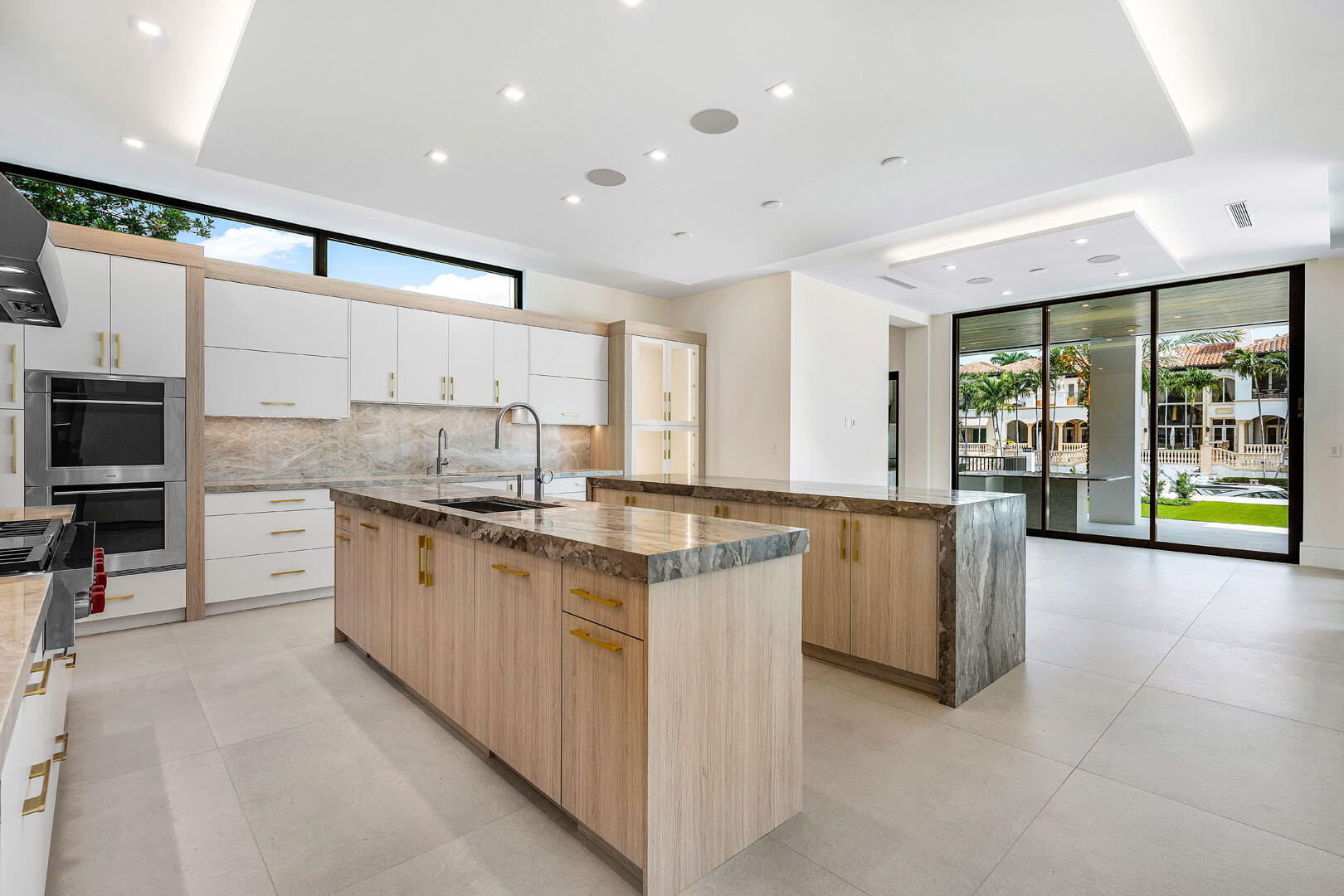 ROYAL PALM YACHT & COUNTRY CLUB - Residential