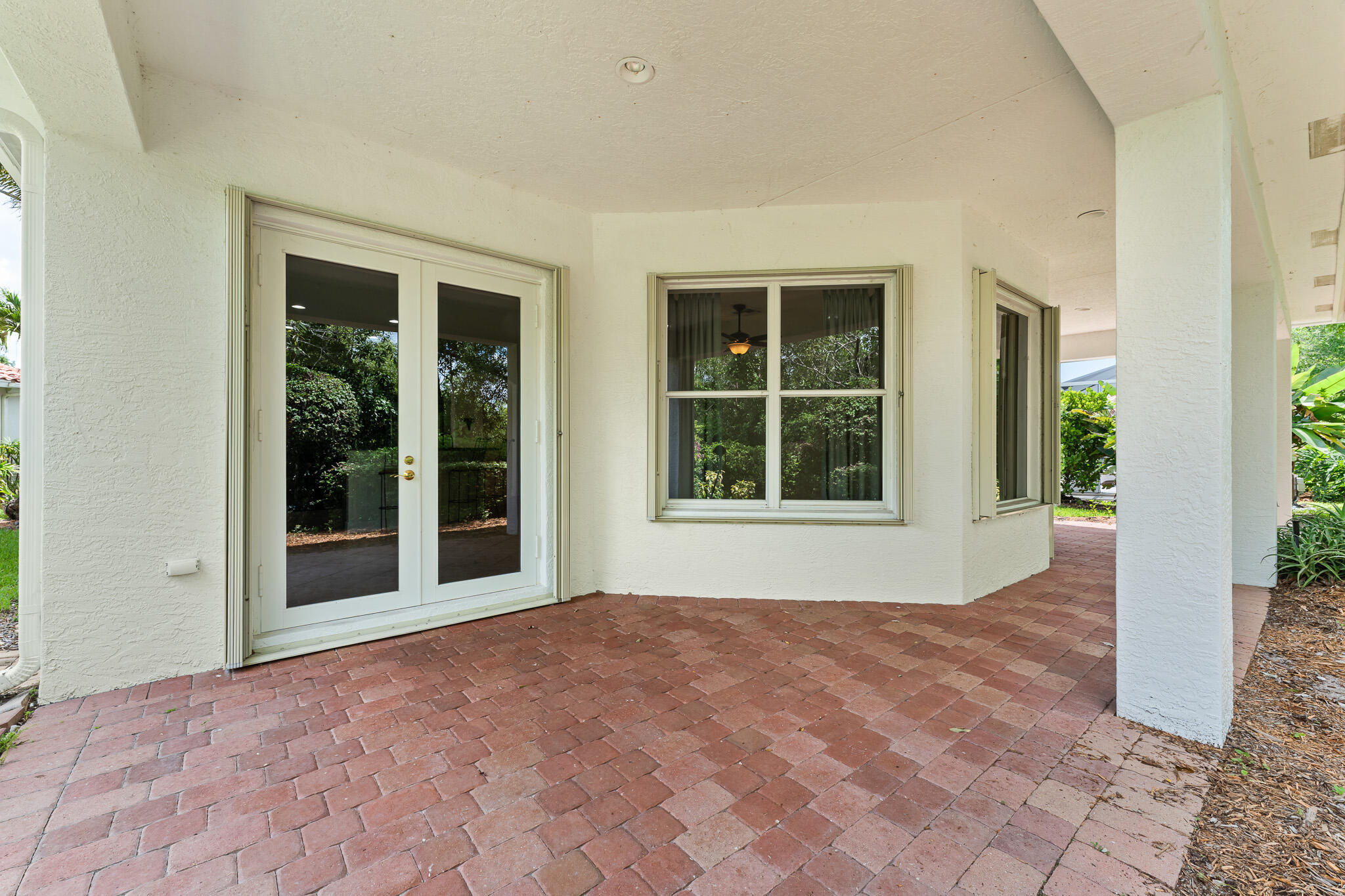 PALM COVE GOLF & YACHT CLUB - Residential