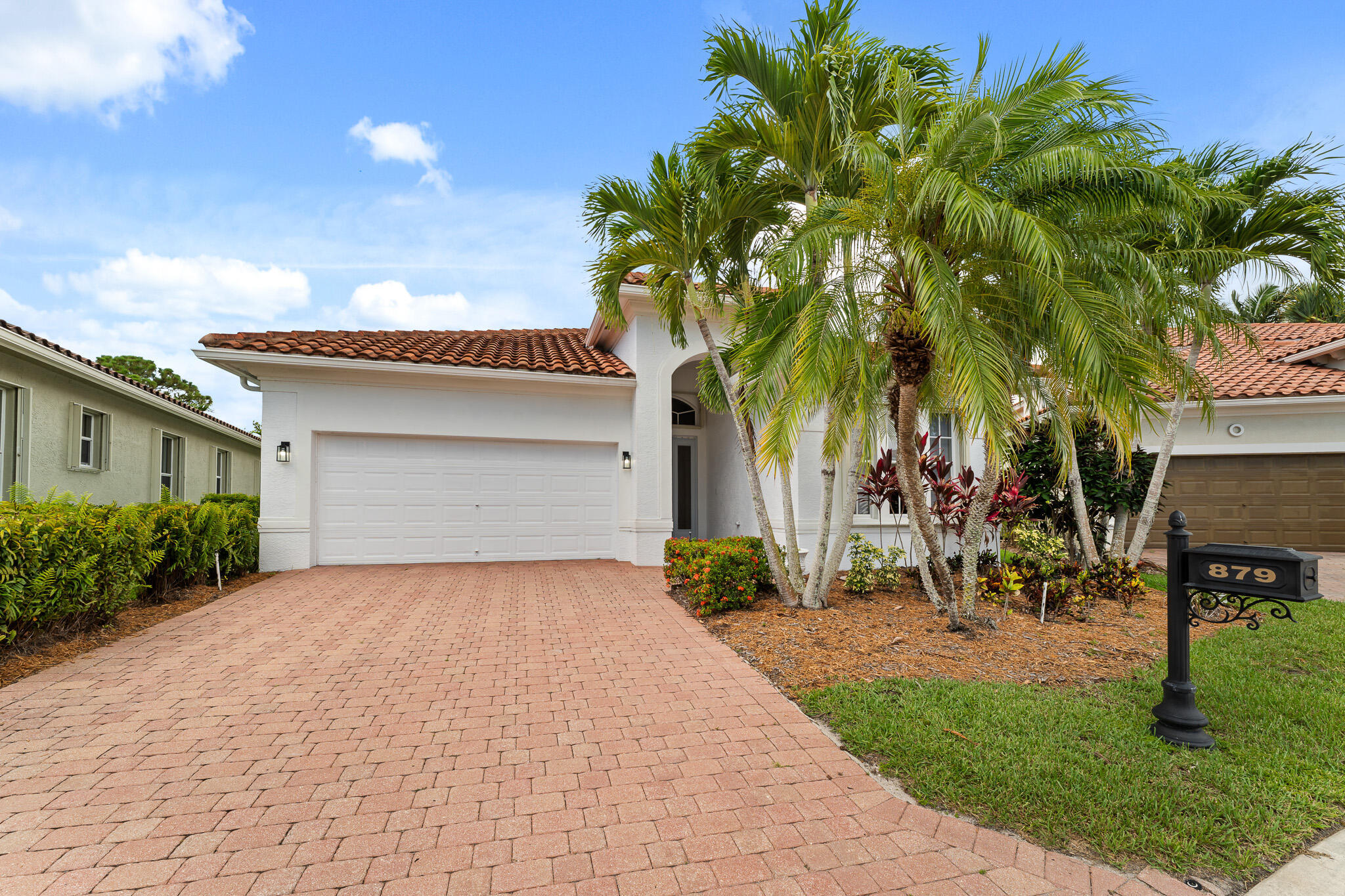 PALM COVE GOLF & YACHT CLUB - Residential