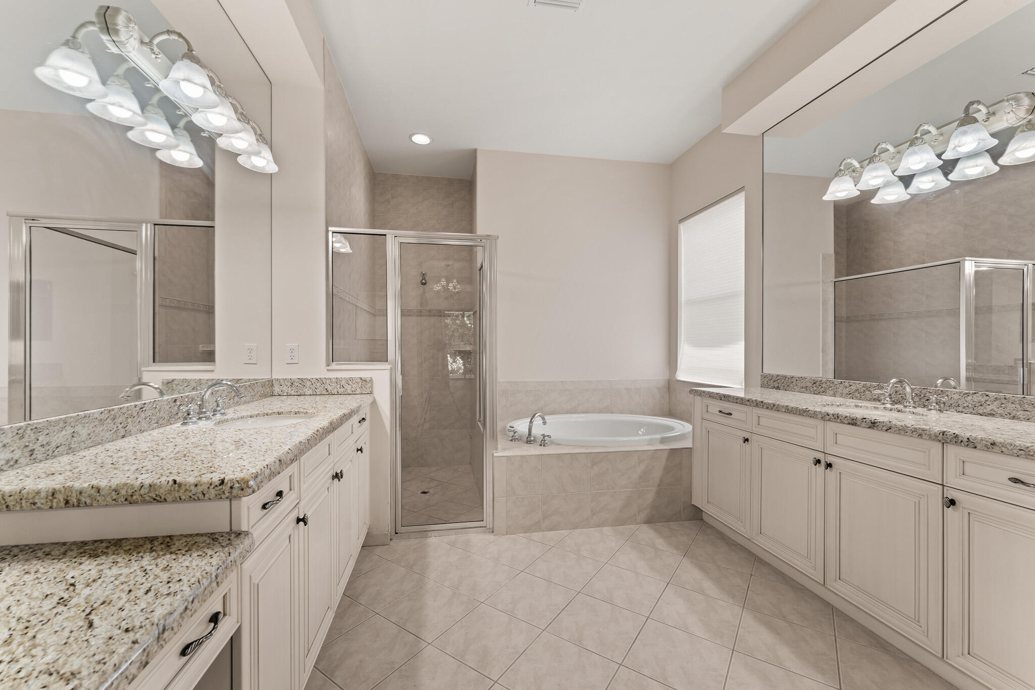 PALM COVE GOLF & YACHT CLUB - Residential
