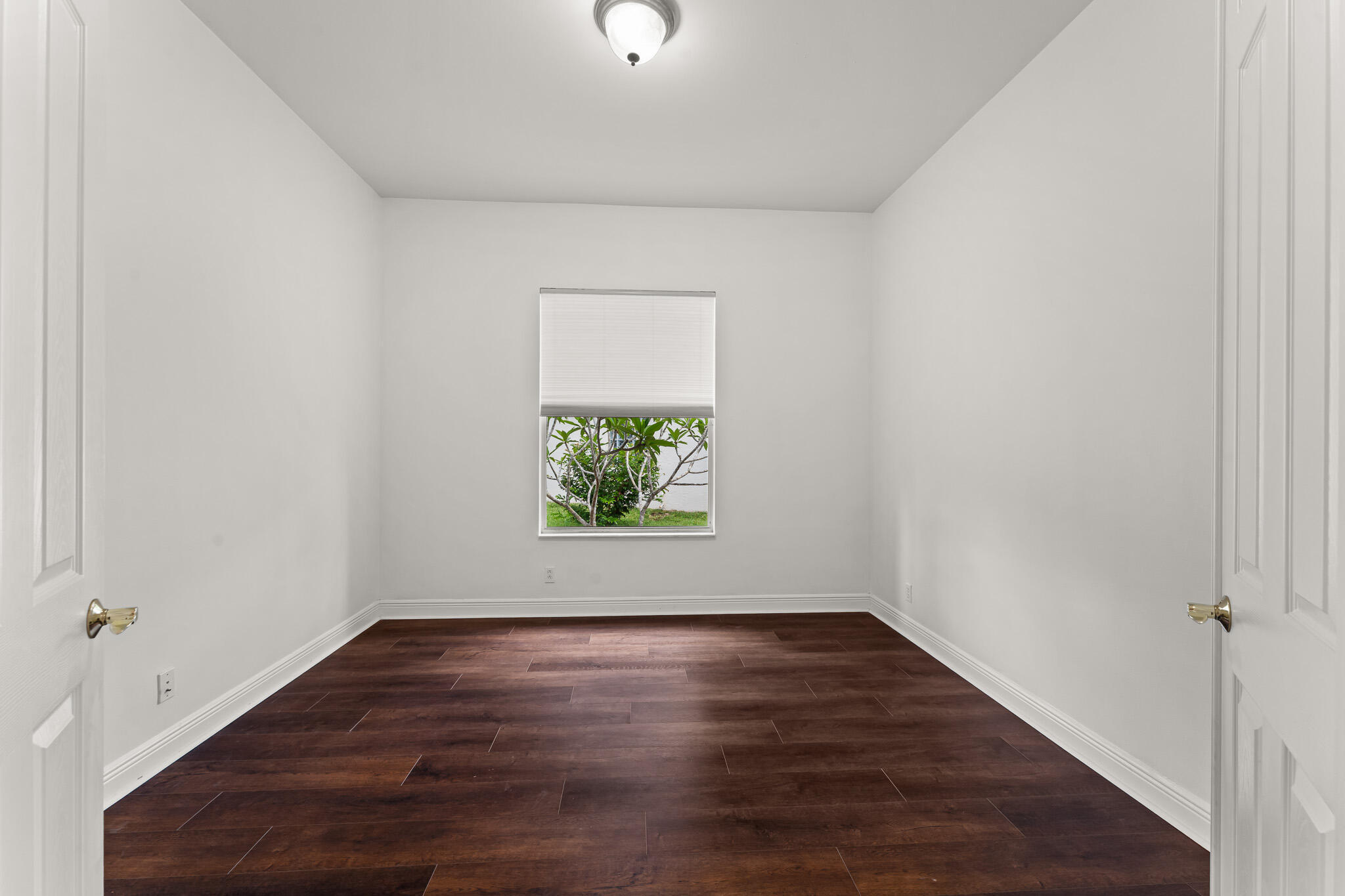 PALM COVE GOLF & YACHT CLUB - Residential