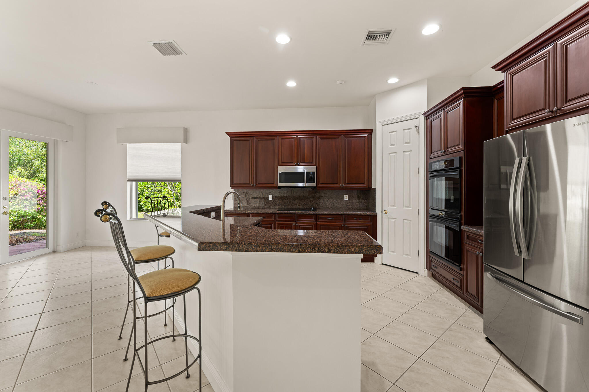 PALM COVE GOLF & YACHT CLUB - Residential