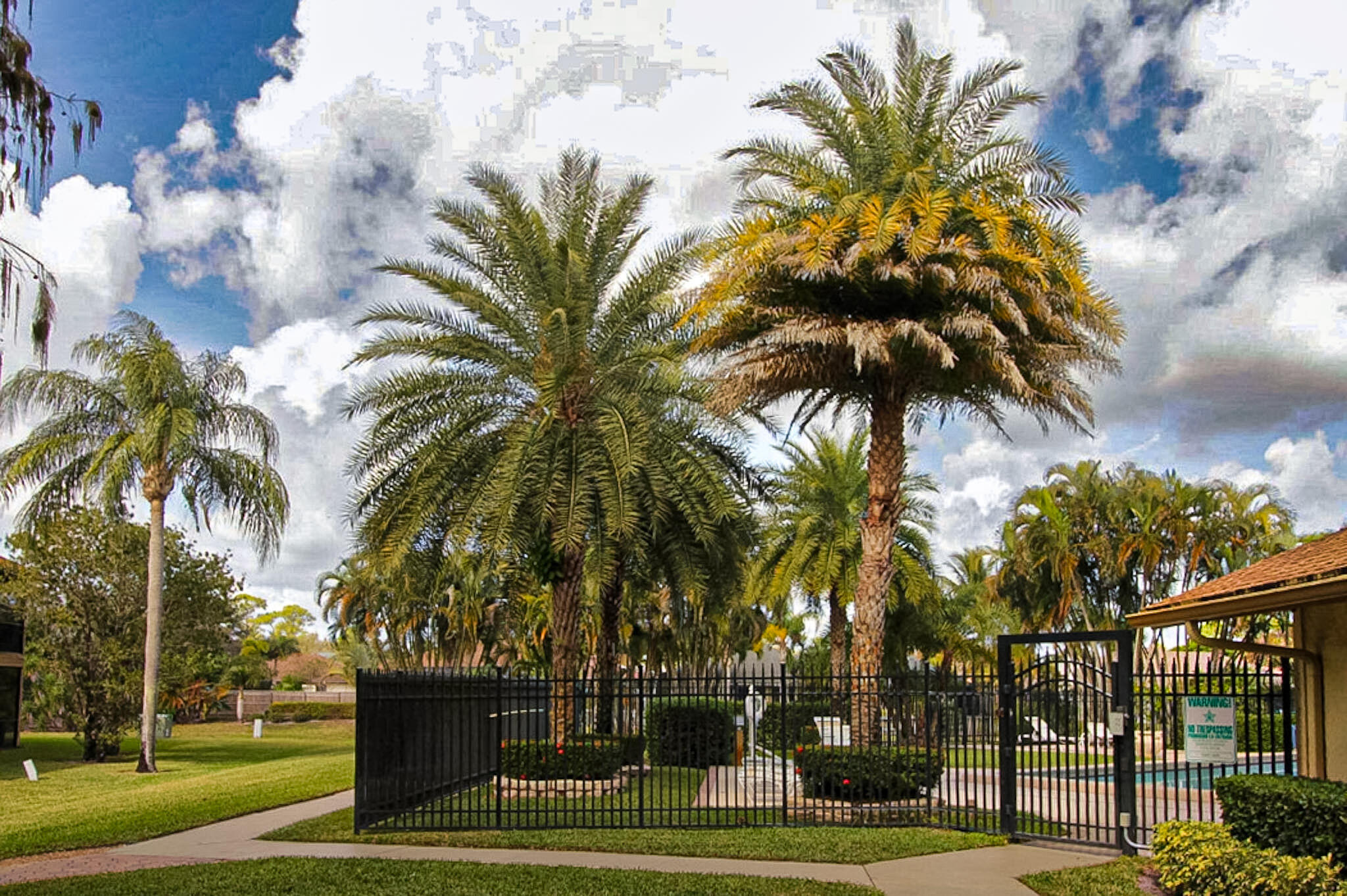 SHEFFIELD WOODS AT WELLINGTON CONDO - Residential Lease