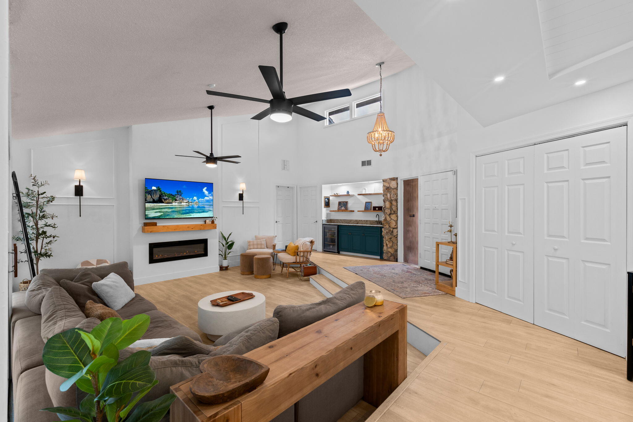 PGA RESORT COMMUNITY 4 - Residential Lease