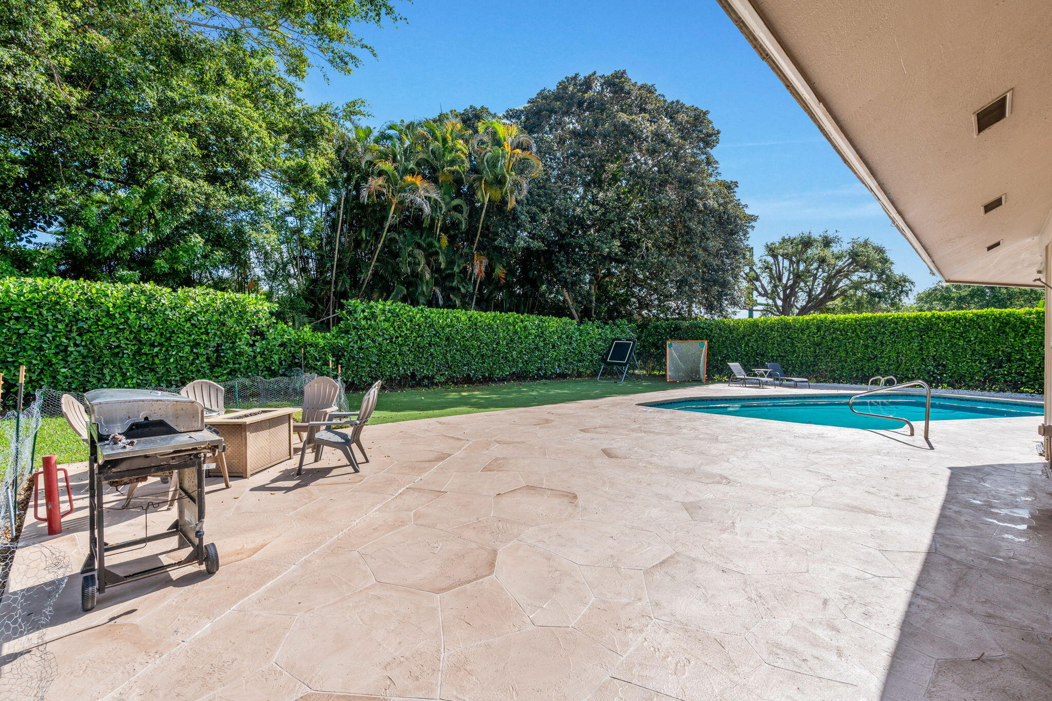 PGA RESORT COMMUNITY 4 - Residential Lease