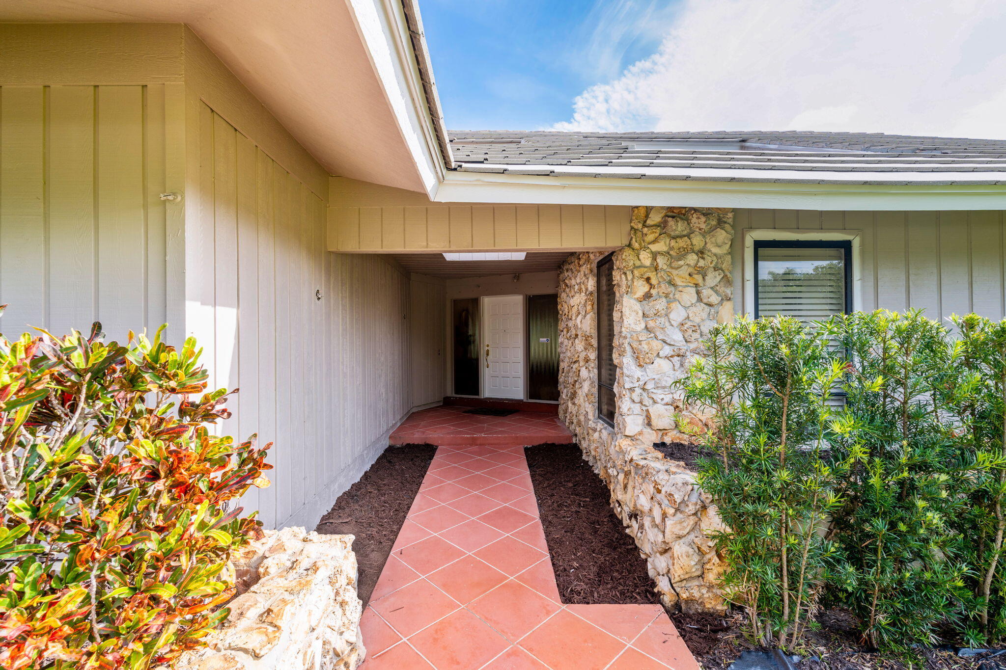 PGA RESORT COMMUNITY 4 - Residential Lease