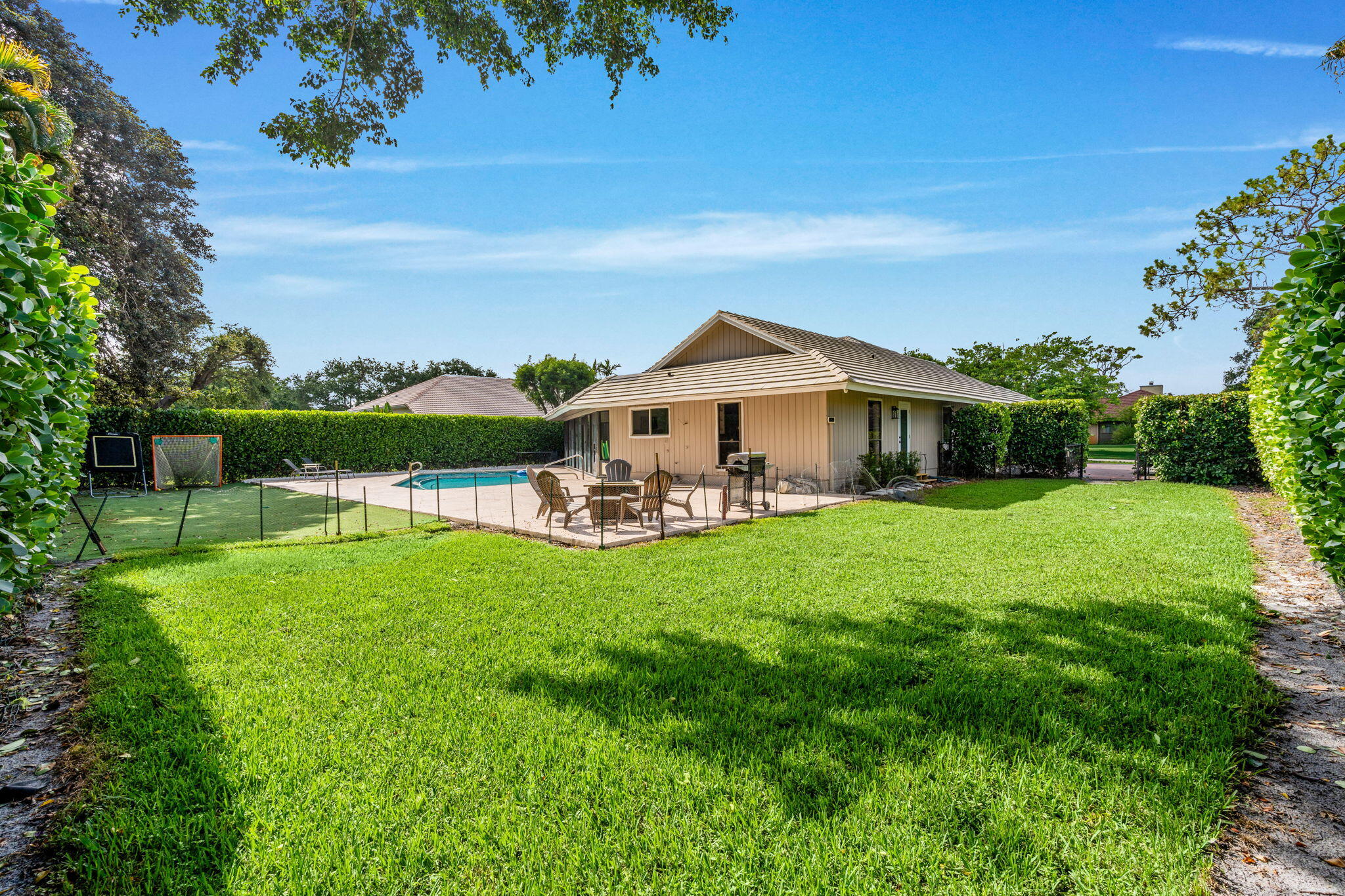 PGA RESORT COMMUNITY 4 - Residential Lease