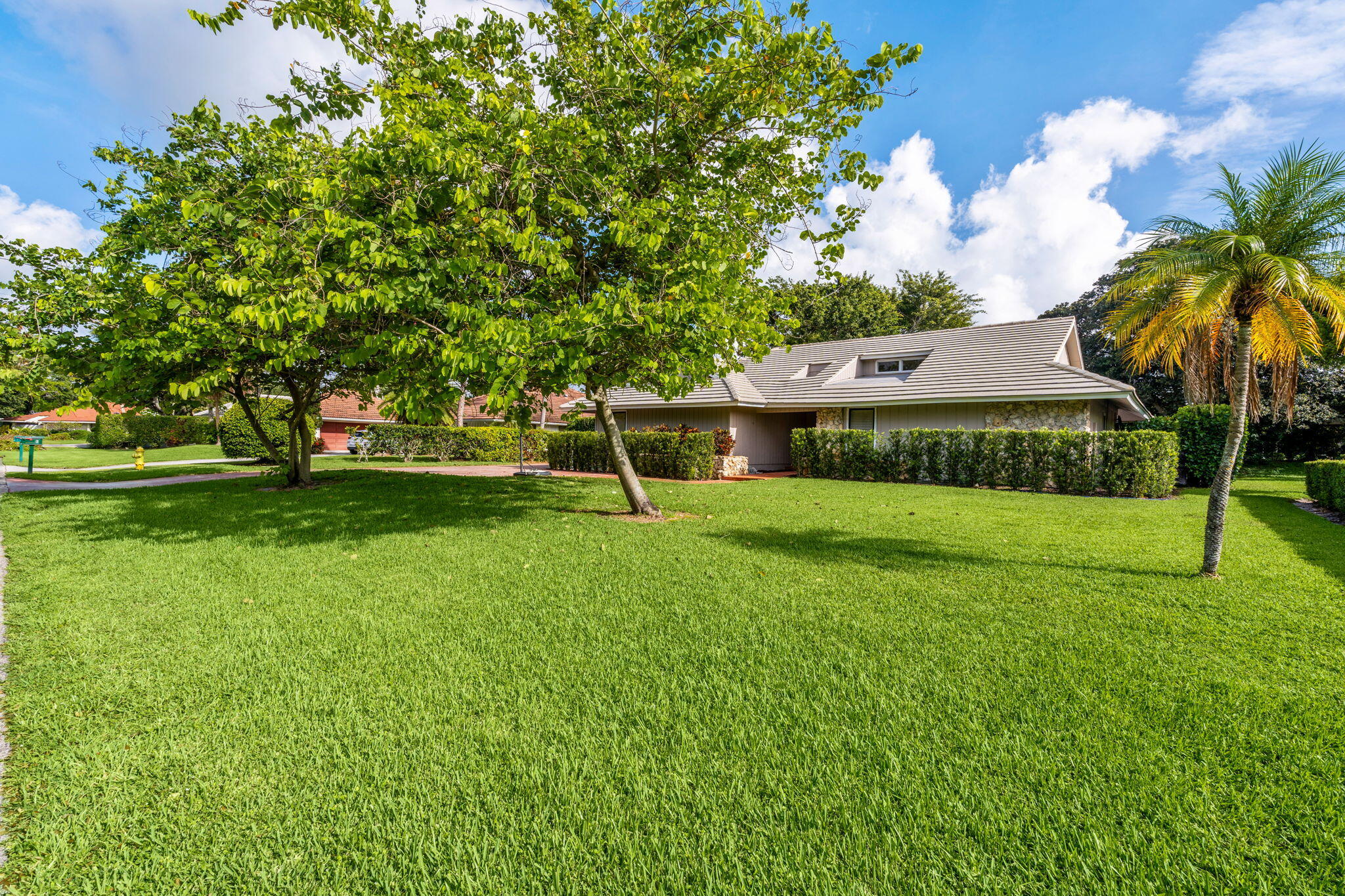 PGA RESORT COMMUNITY 4 - Residential Lease
