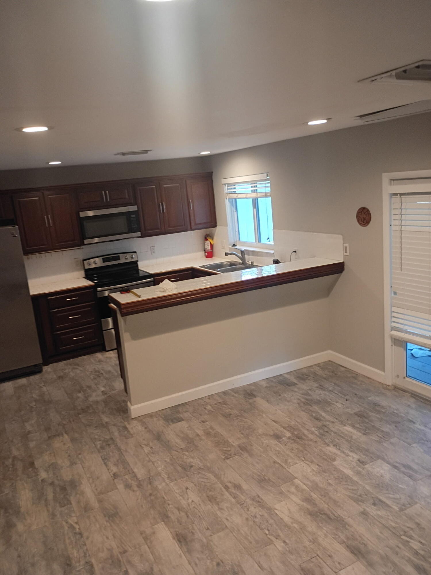 MARSHALLS EVERGLADE - Residential Lease