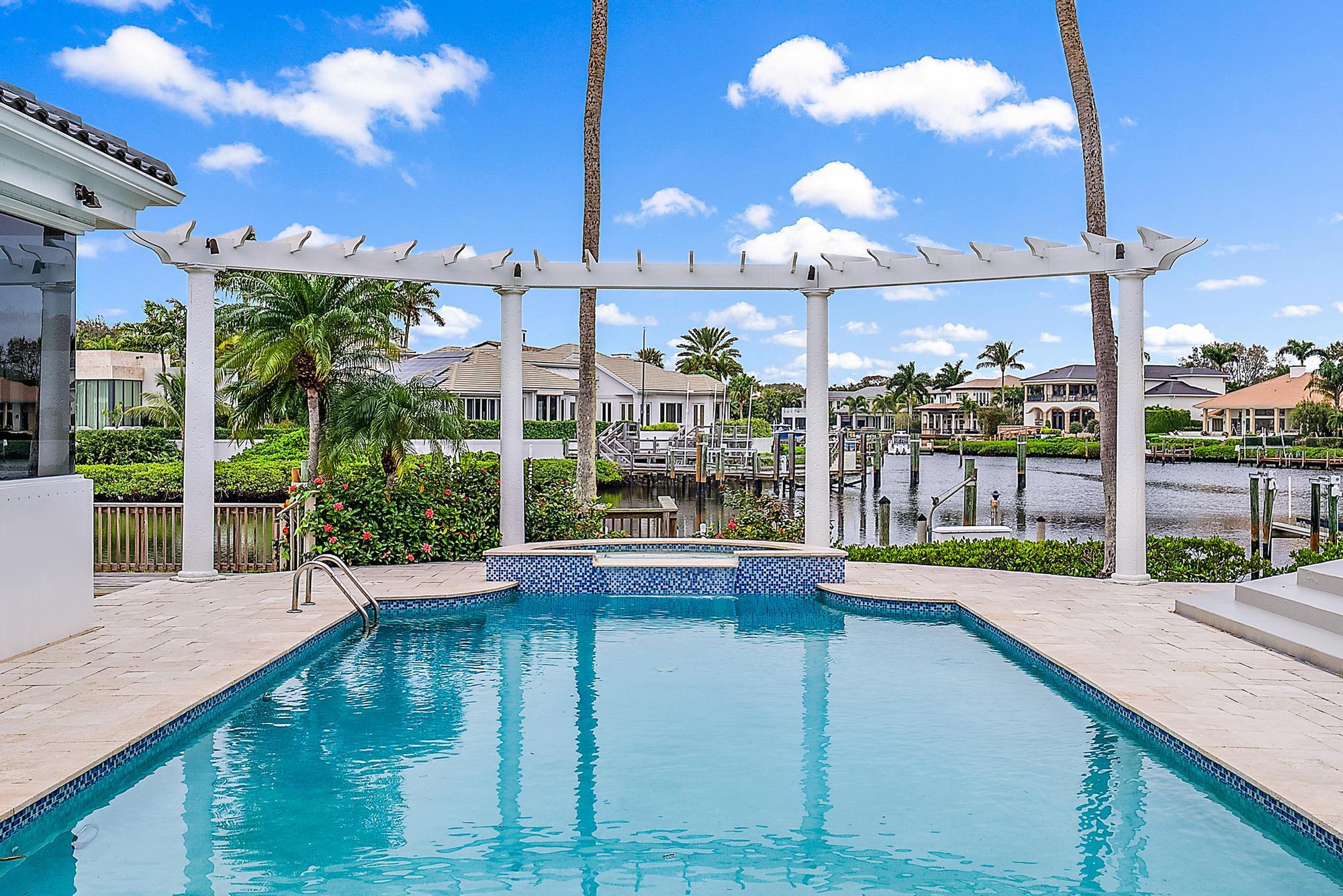 Admirals Cove - Residential
