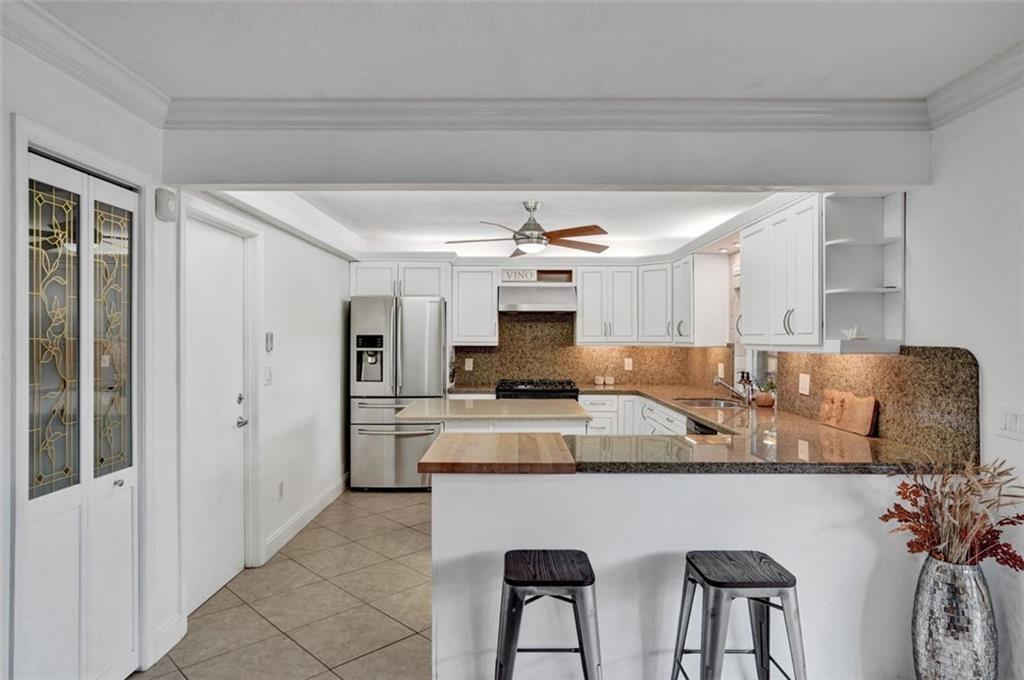 Palm-Aire Village West - Residential