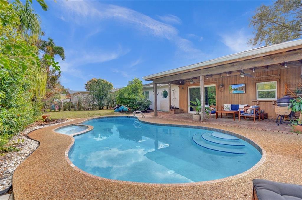Palm-Aire Village West - Residential