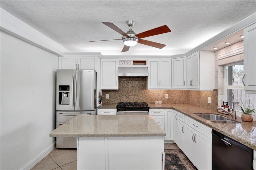 Palm-Aire Village West - Residential