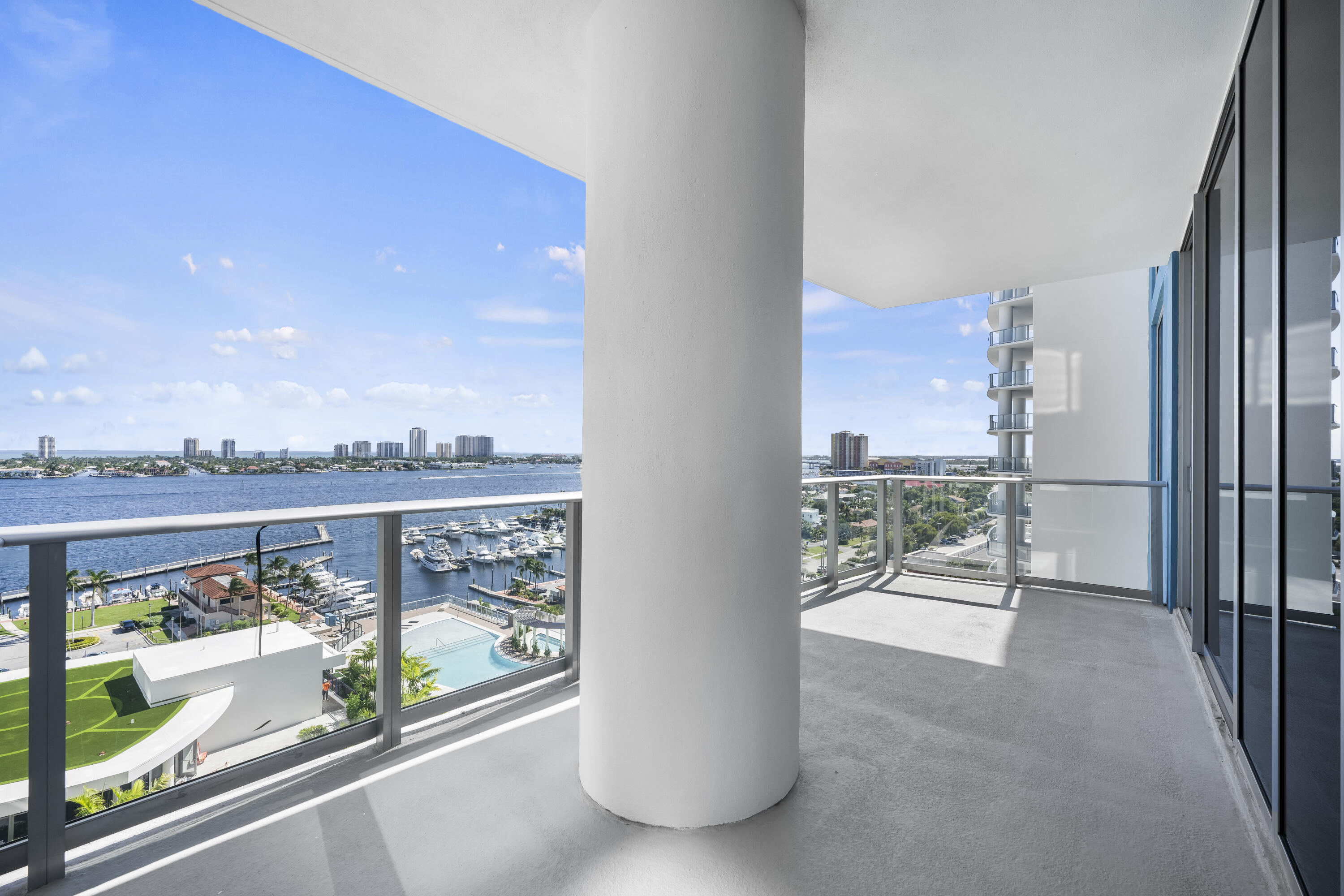 Nautilus 220 Condominium - Residential