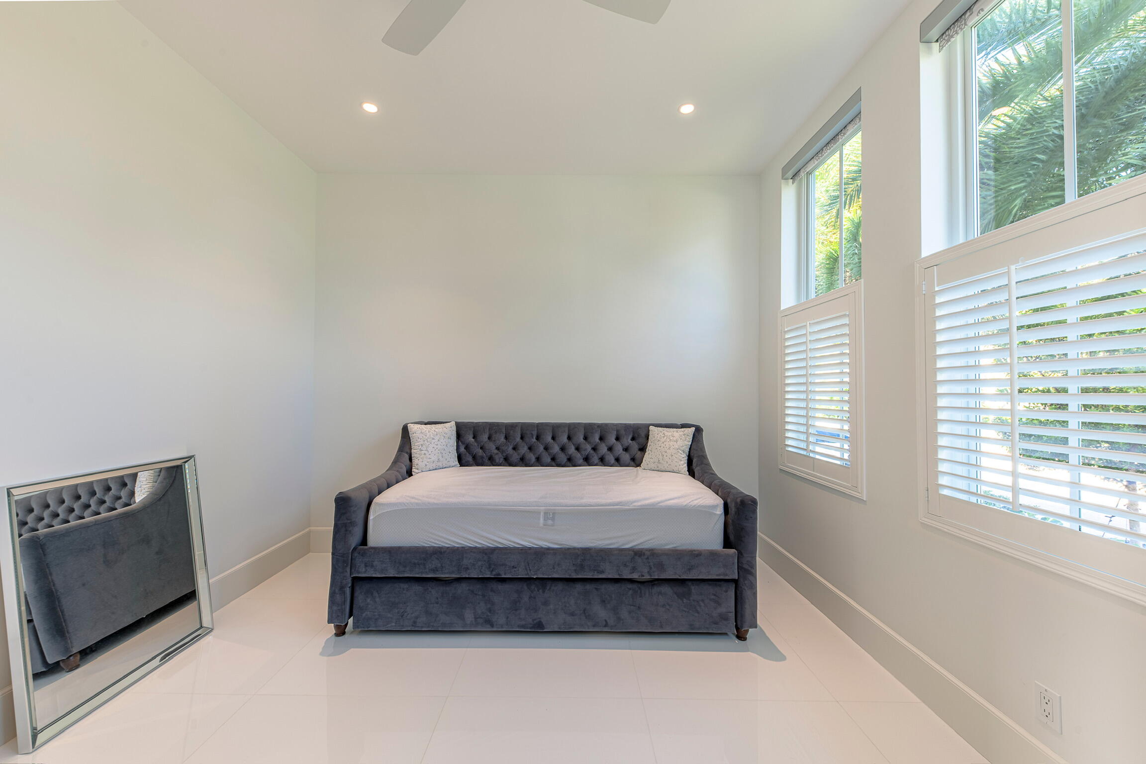 RIVIERA ISLES - Residential