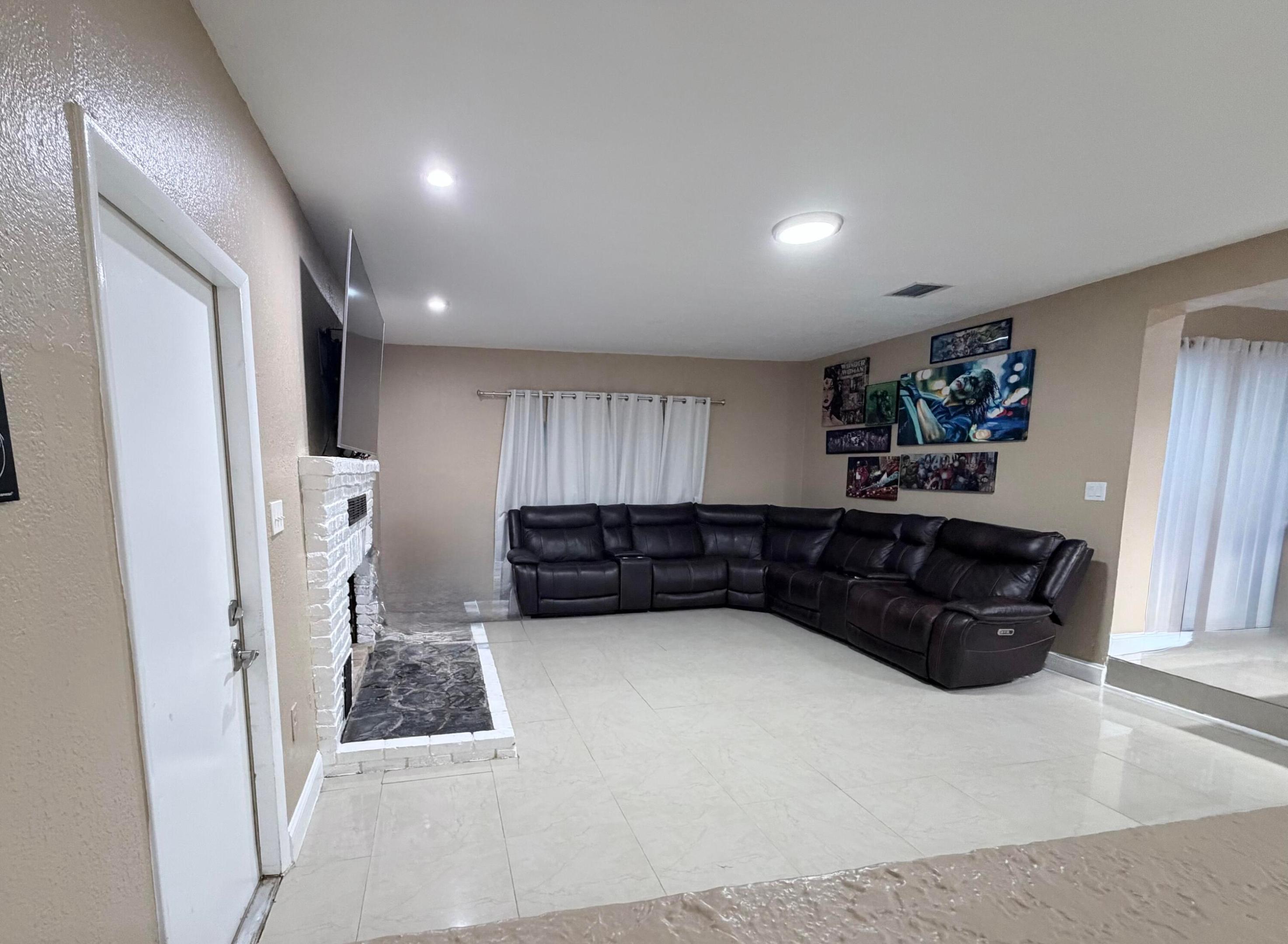 EVERGLADES SUGAR & LAND CO - Residential