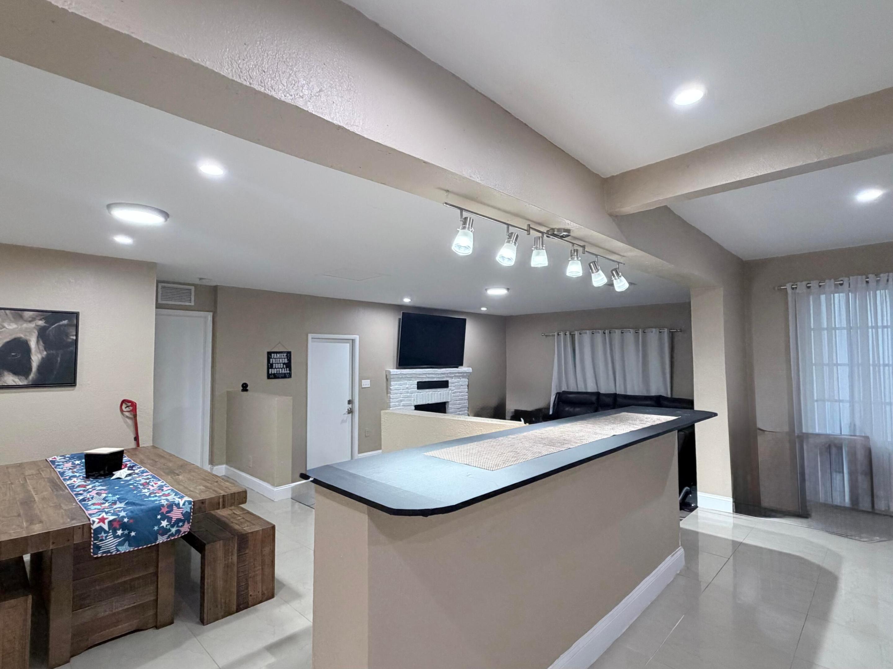 EVERGLADES SUGAR & LAND CO - Residential