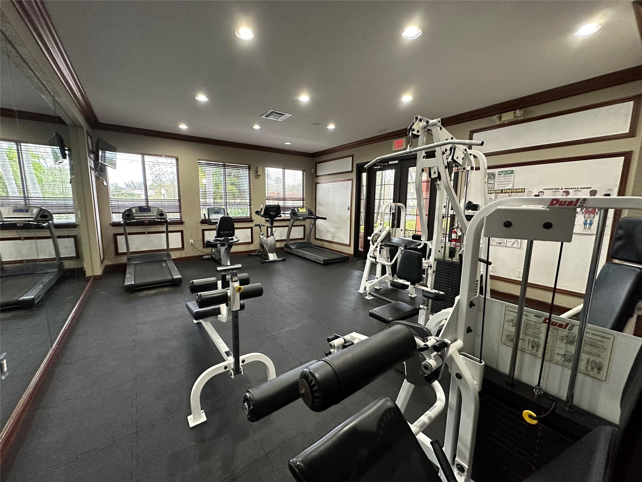 GRAND ISLES CONDO - Residential