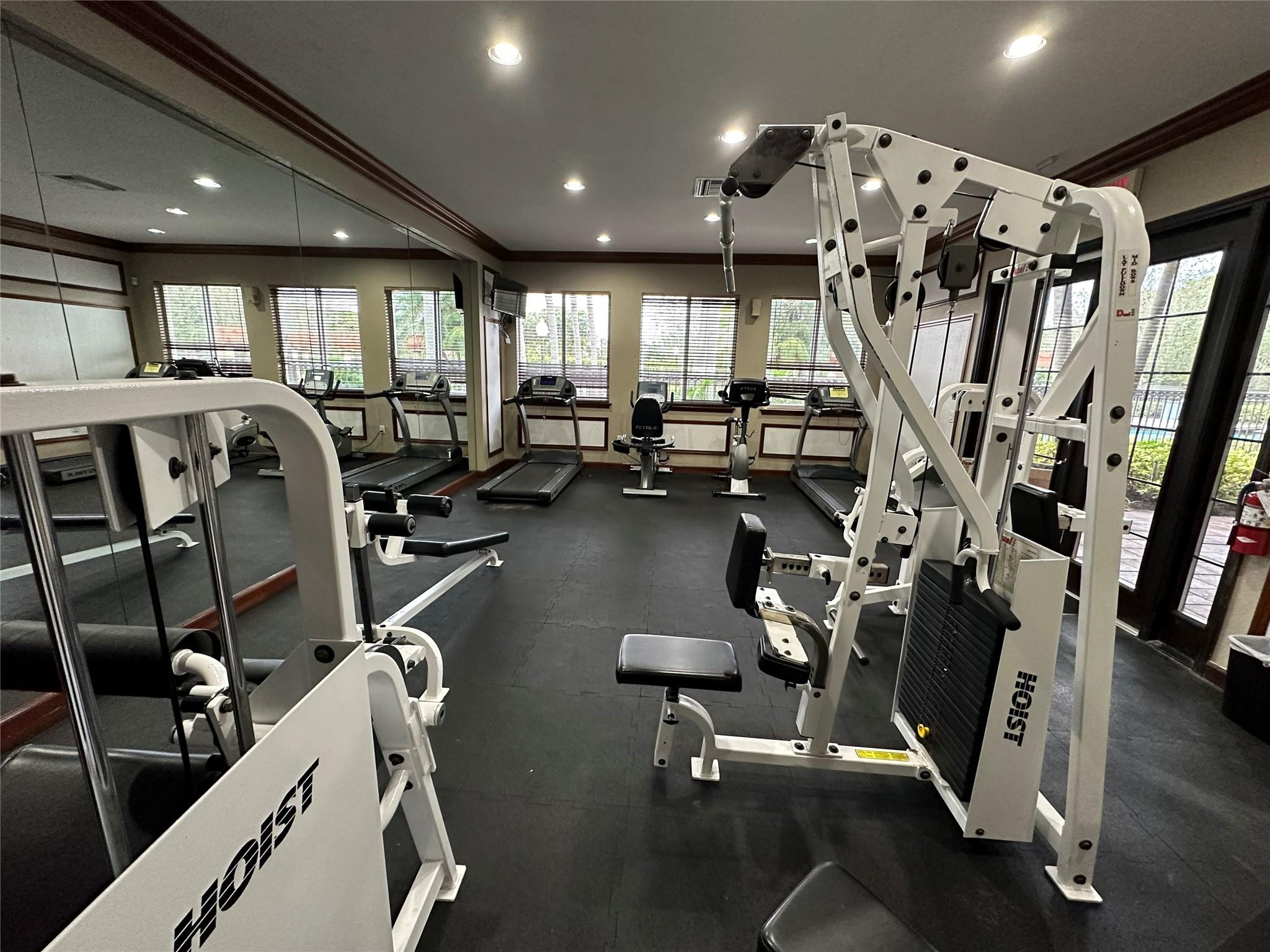 GRAND ISLES CONDO - Residential