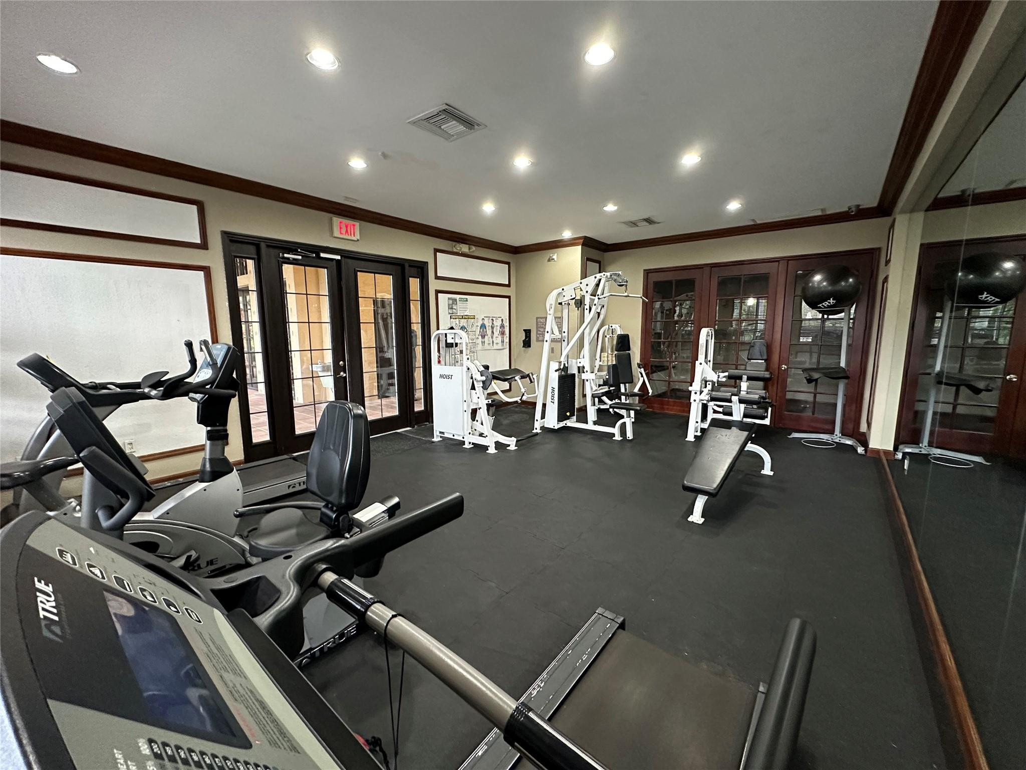 GRAND ISLES CONDO - Residential