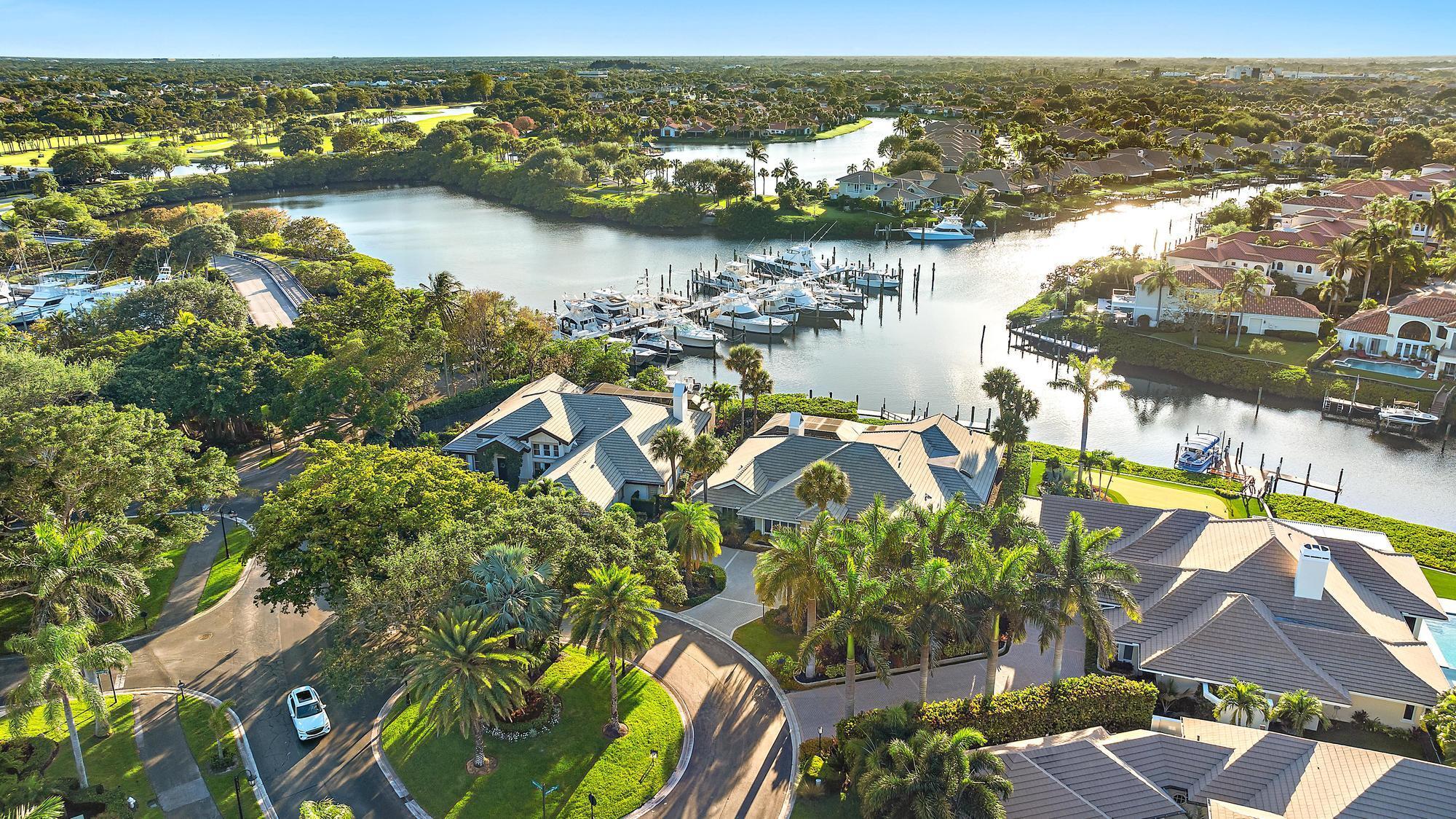 CASSEEKEY ISLAND AT JONATHANS LANDING - Residential