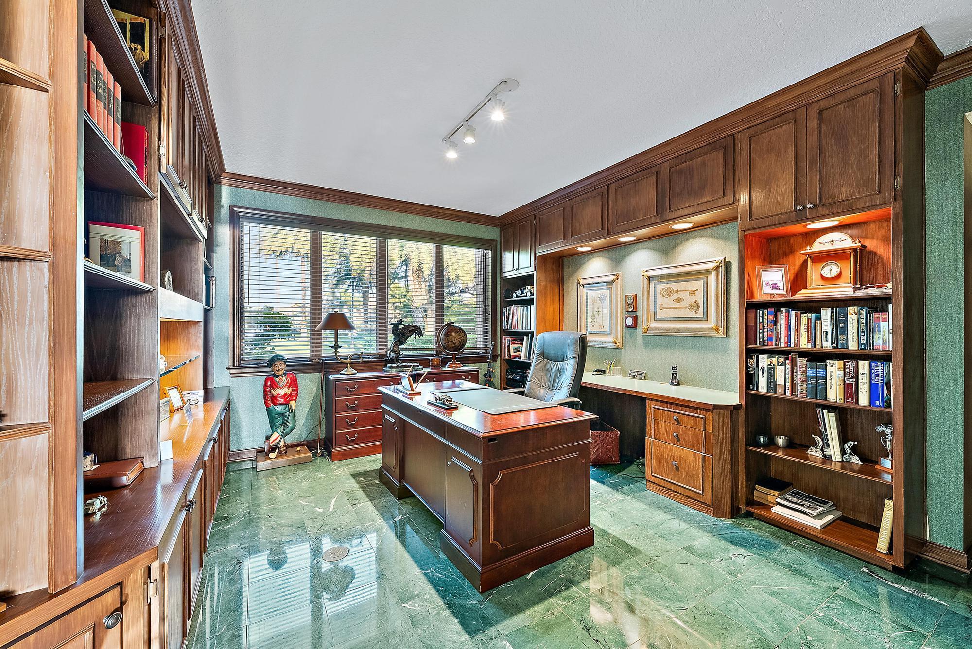 CASSEEKEY ISLAND AT JONATHANS LANDING - Residential