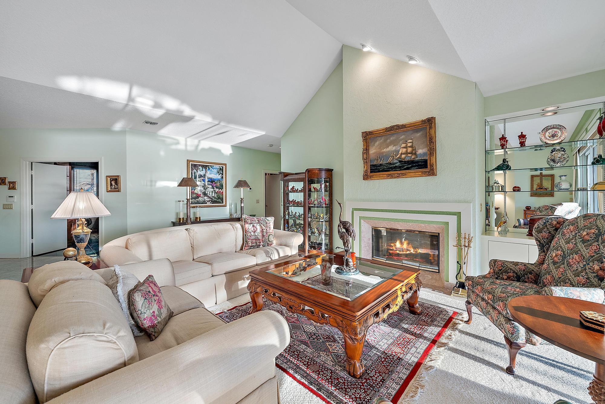 CASSEEKEY ISLAND AT JONATHANS LANDING - Residential